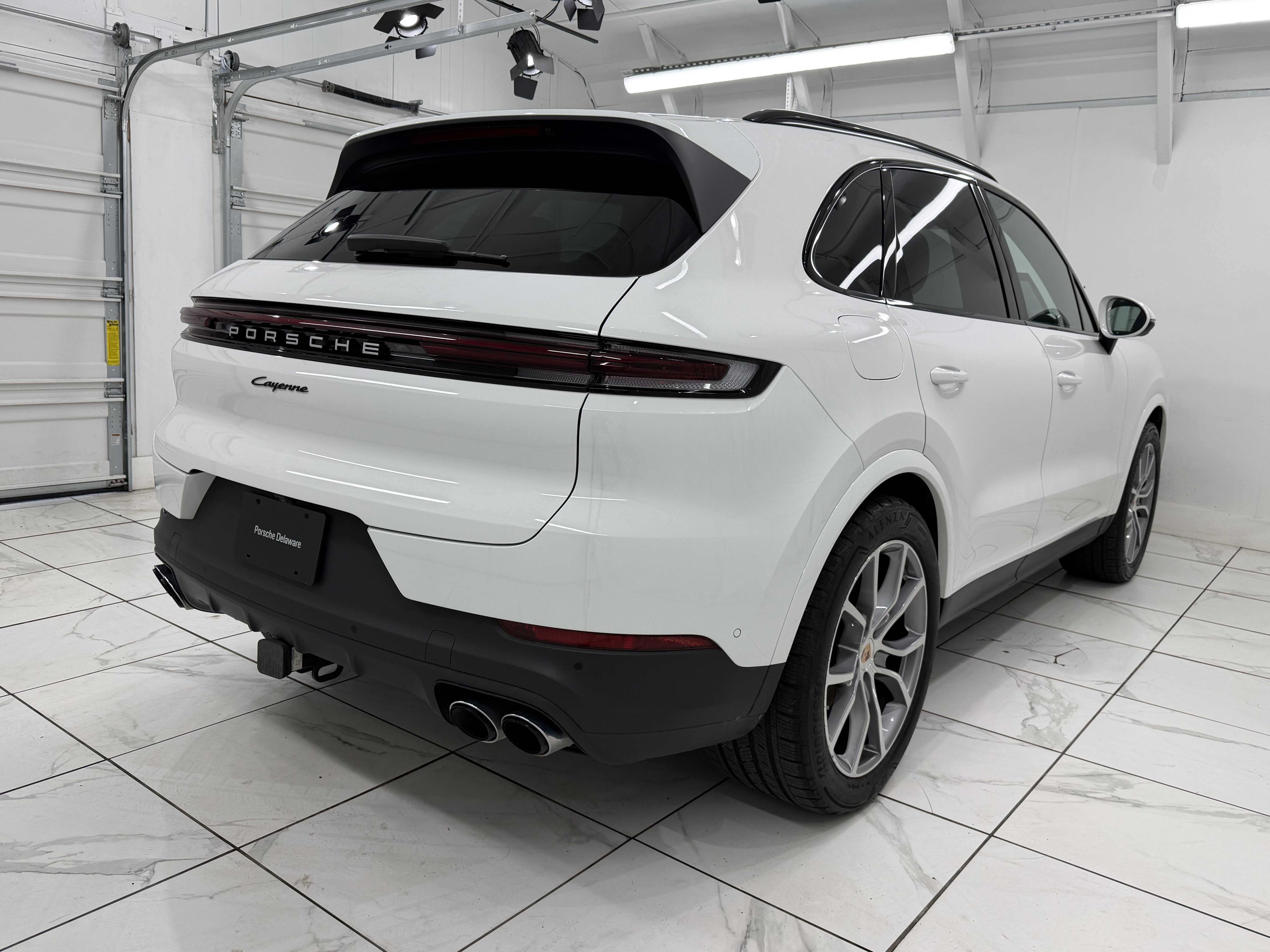2025 Porsche Cayenne AWD