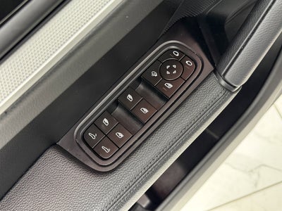 2025 Porsche Cayenne AWD