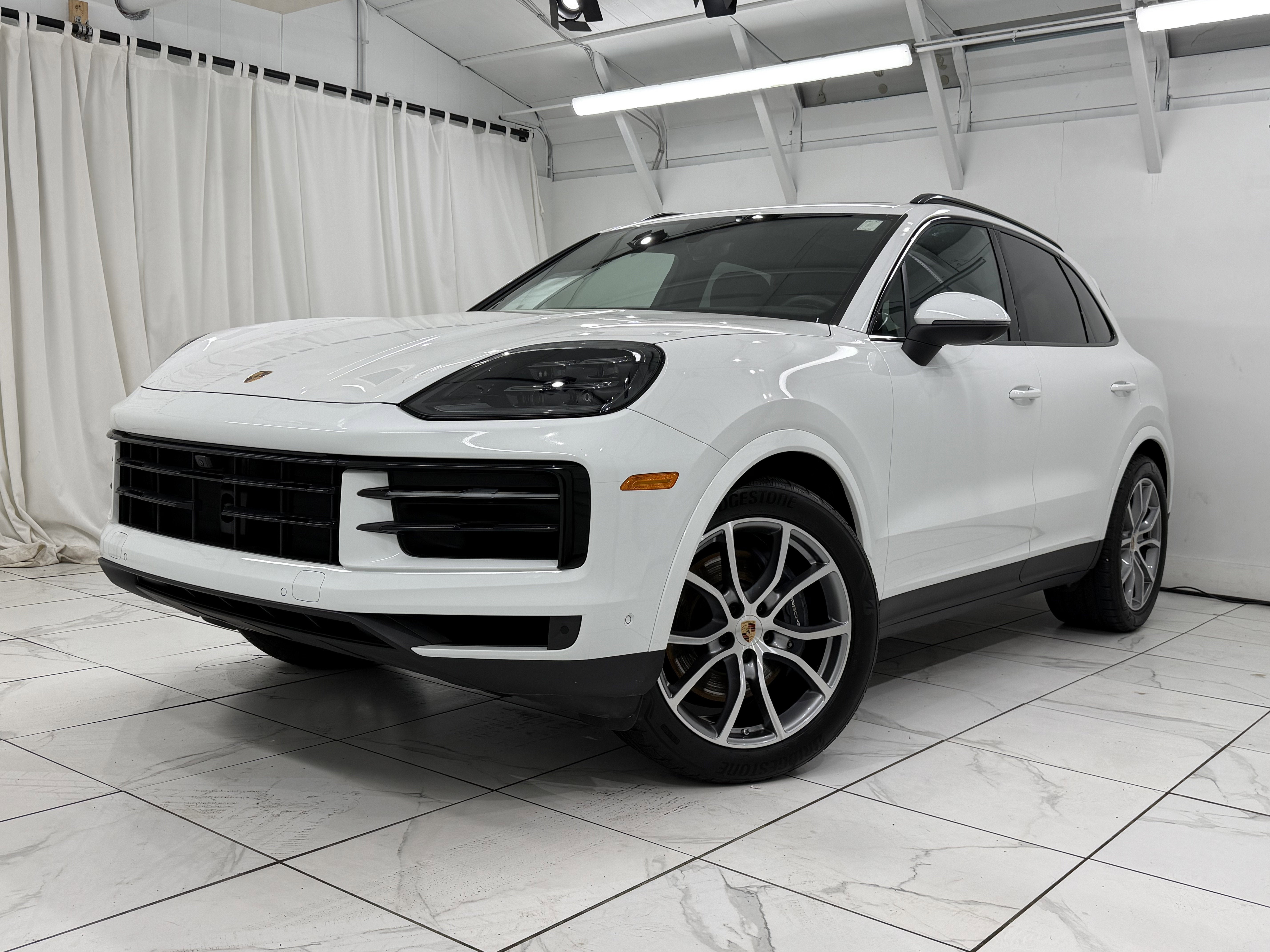 2025 Porsche Cayenne AWD