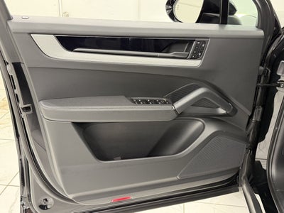 2026 Porsche Cayenne AWD
