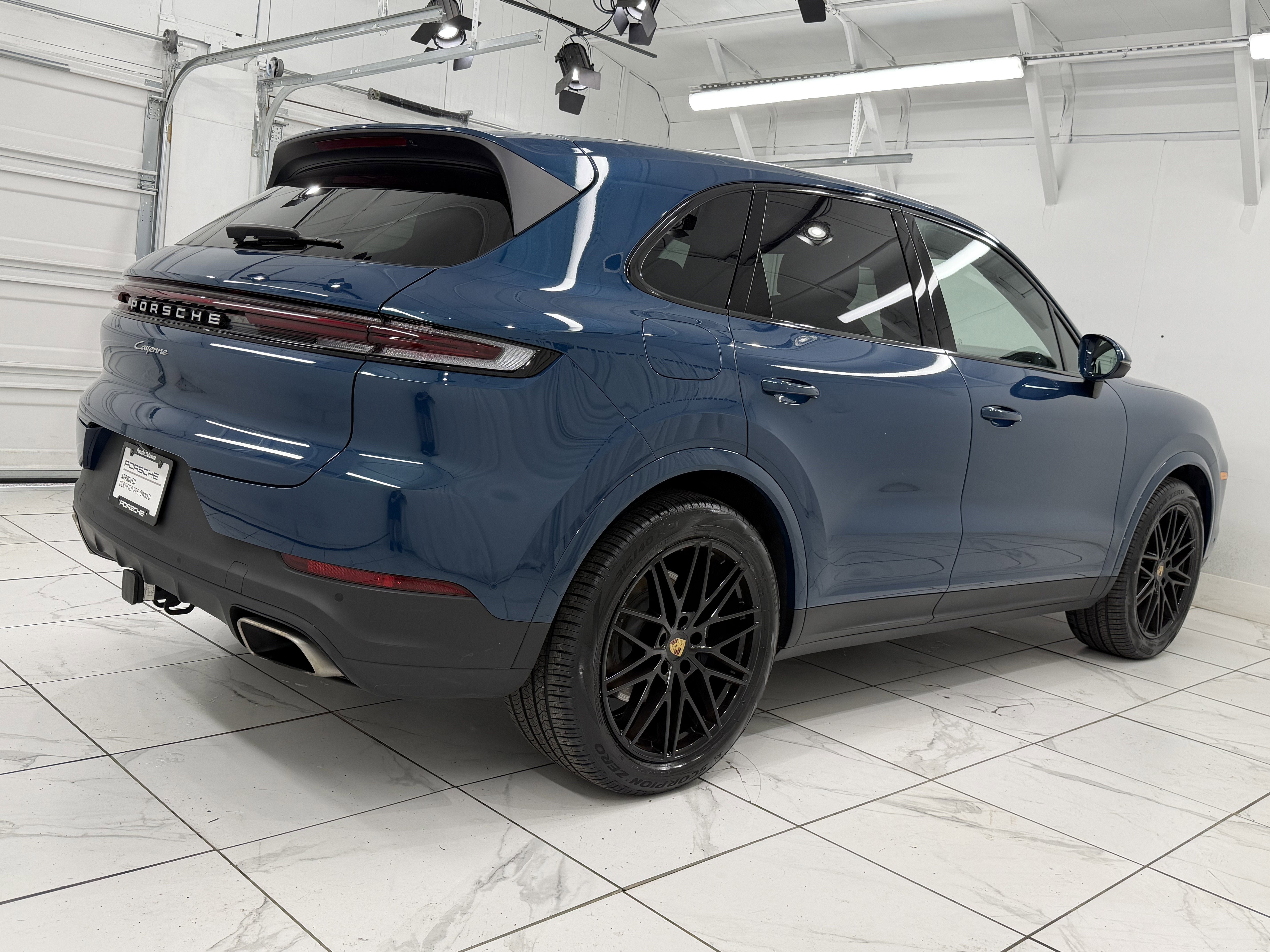 2024 Porsche Cayenne AWD