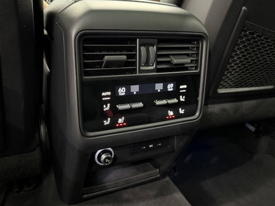 2024 Porsche Cayenne AWD