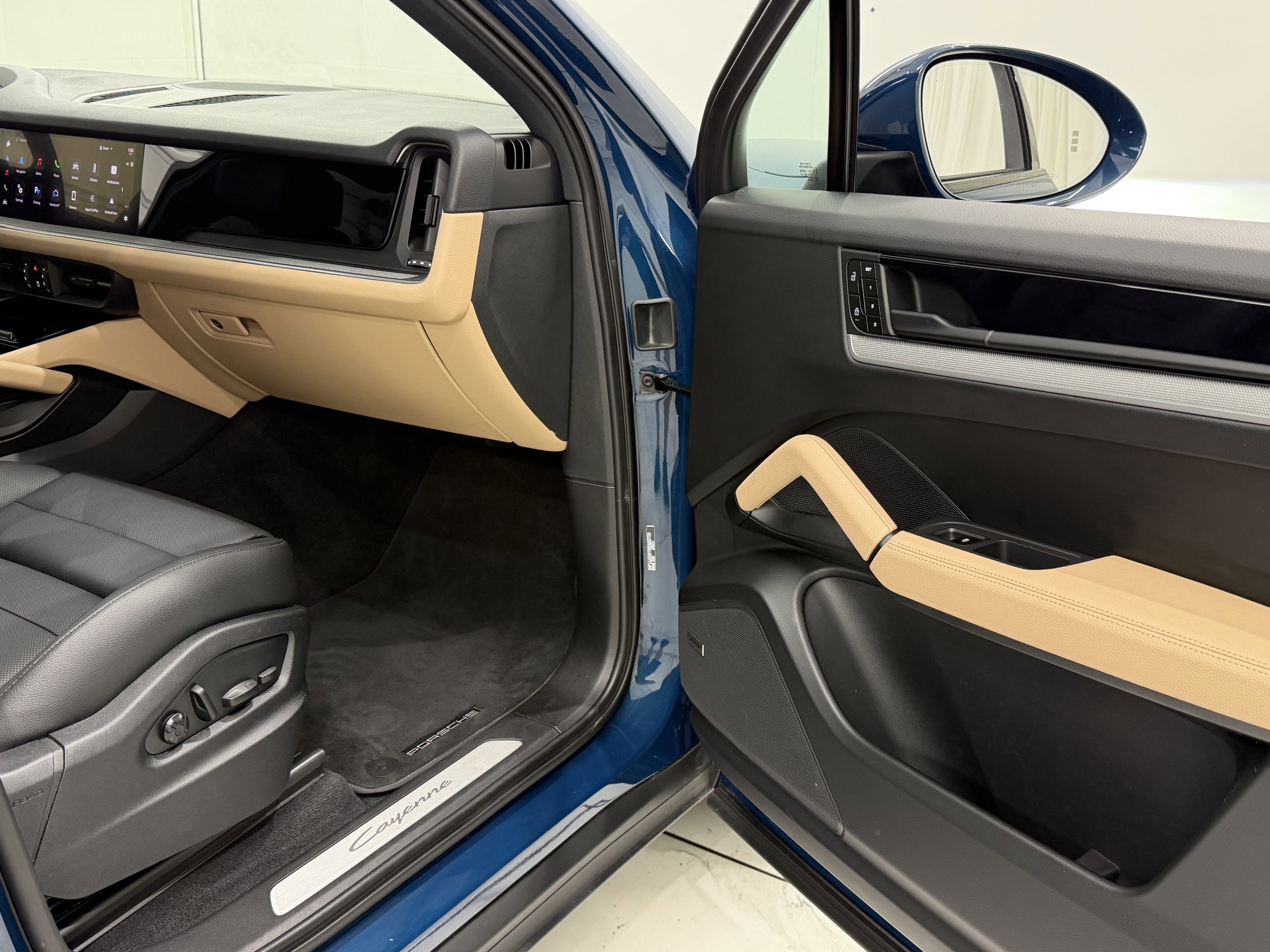 2024 Porsche Cayenne AWD