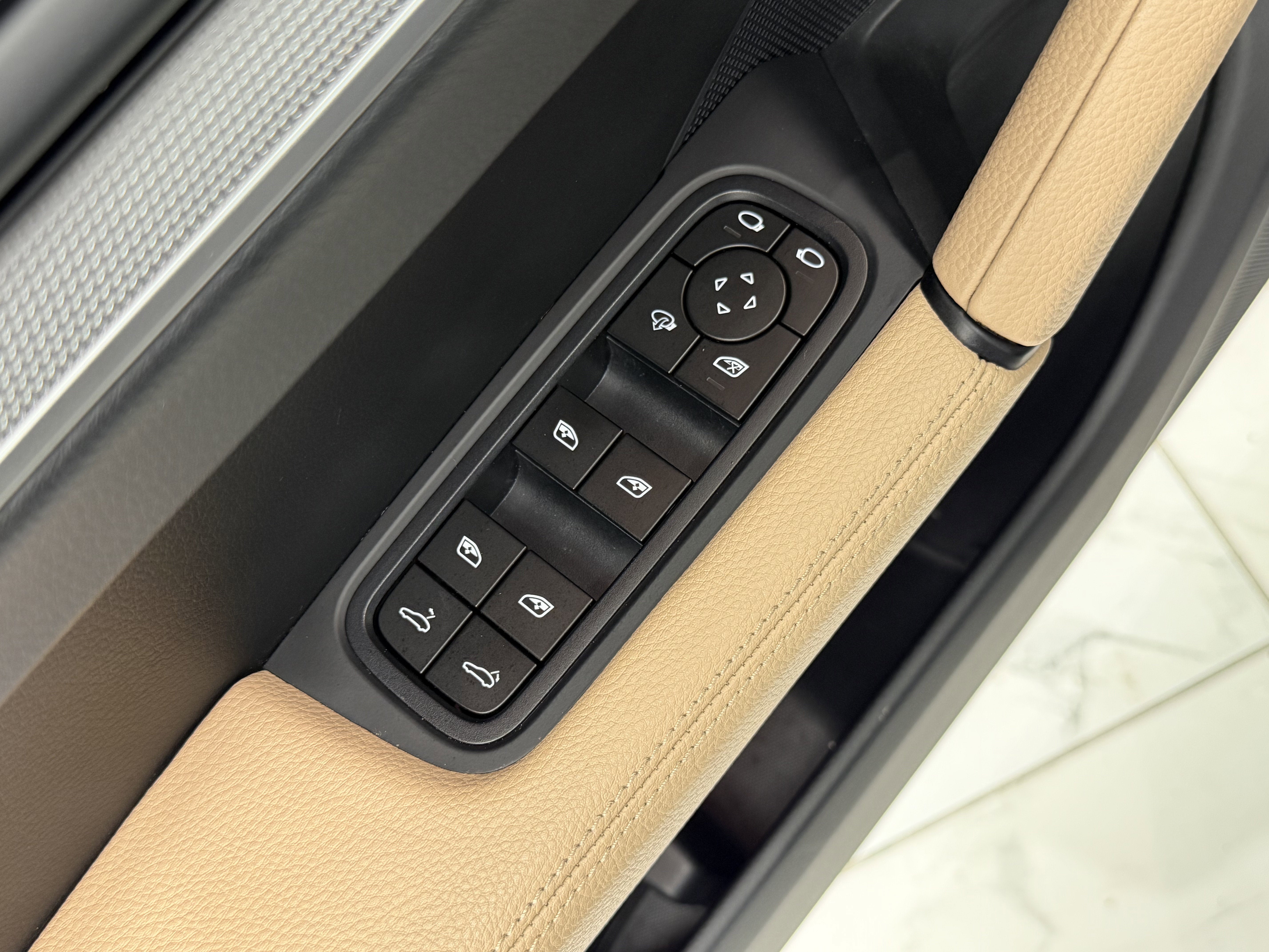 2024 Porsche Cayenne AWD