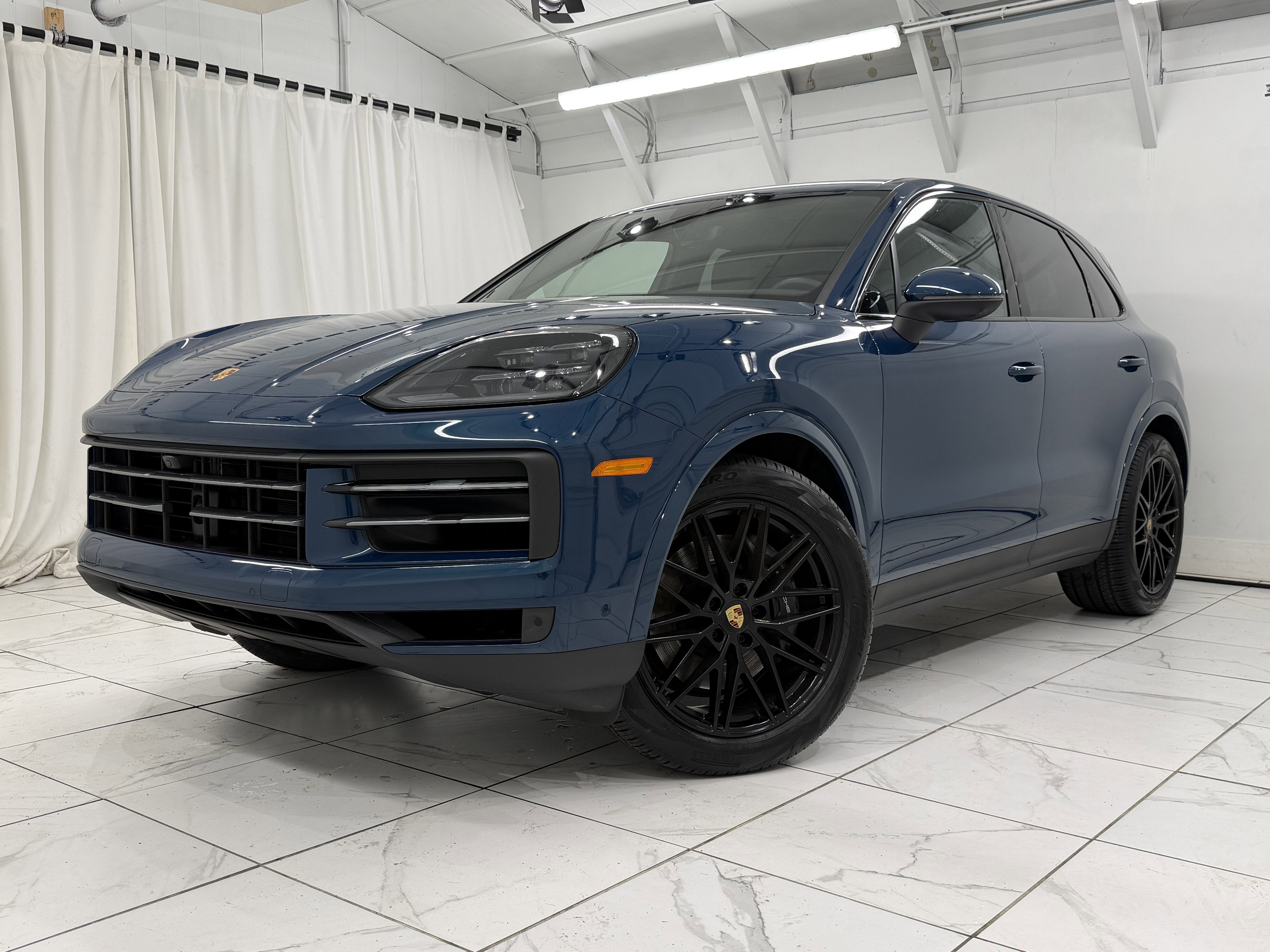 2024 Porsche Cayenne AWD
