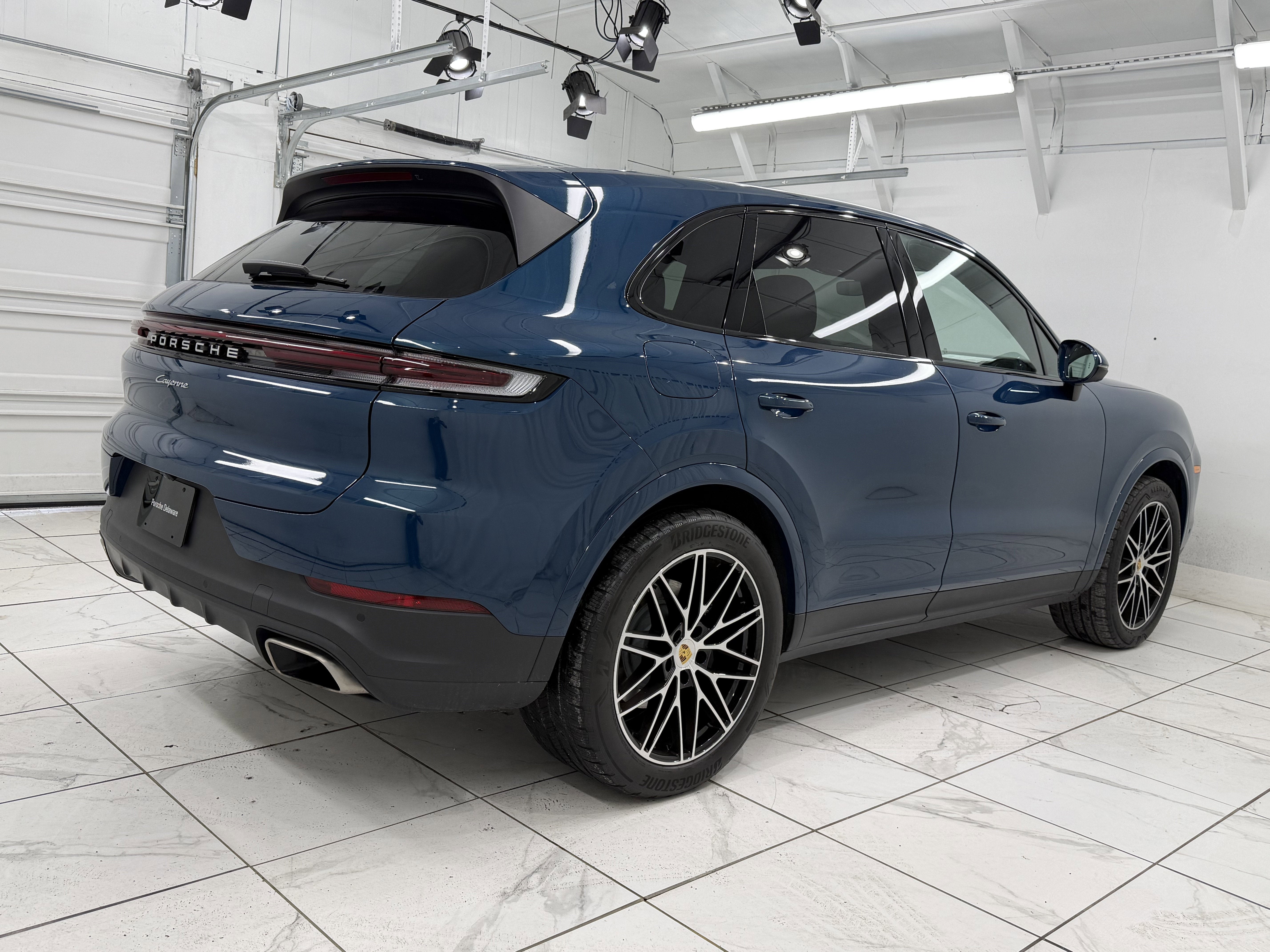 2024 Porsche Cayenne AWD