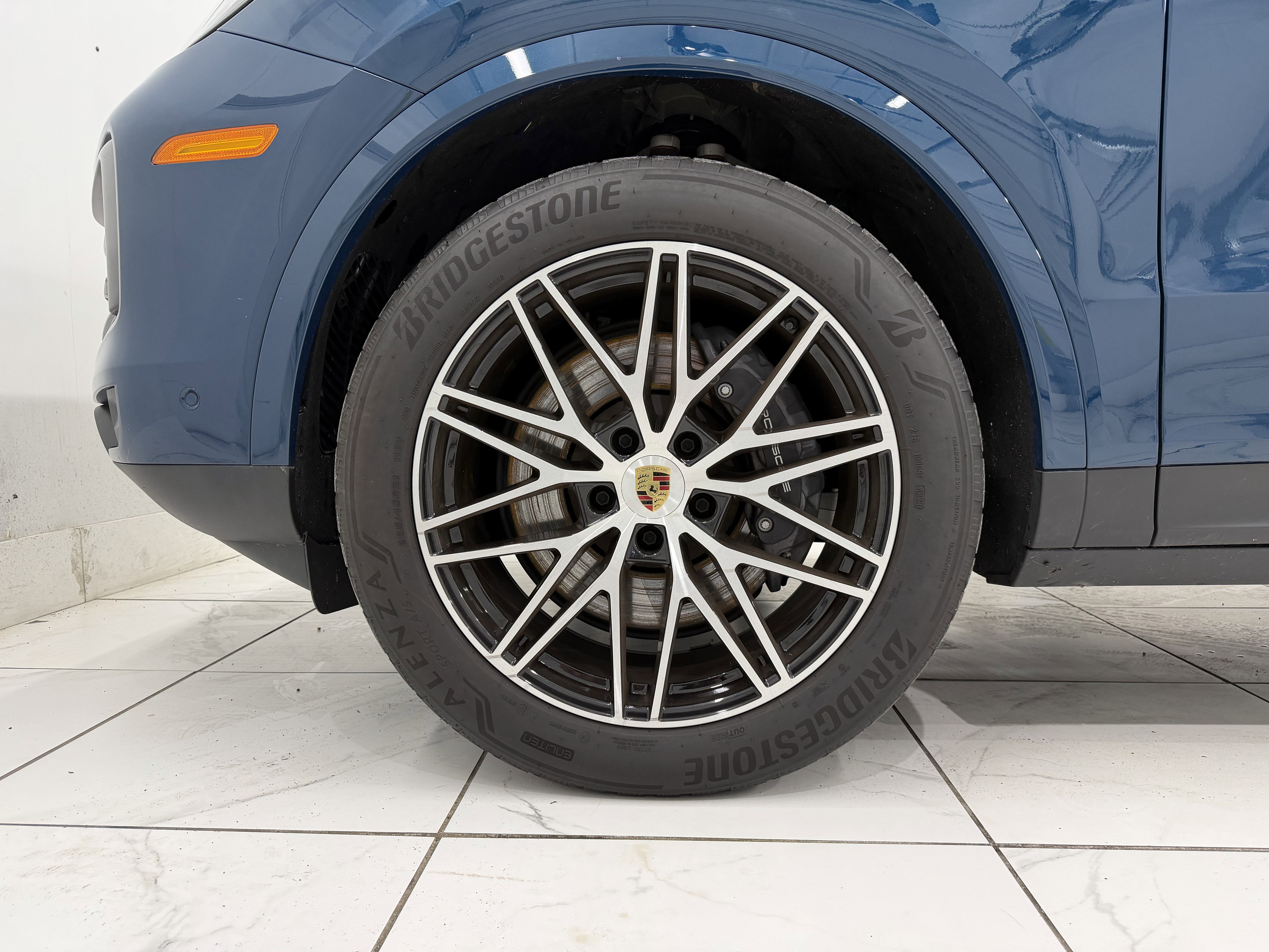 2024 Porsche Cayenne AWD