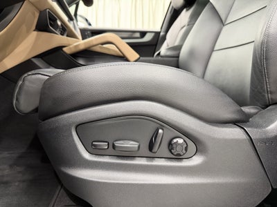 2024 Porsche Cayenne AWD