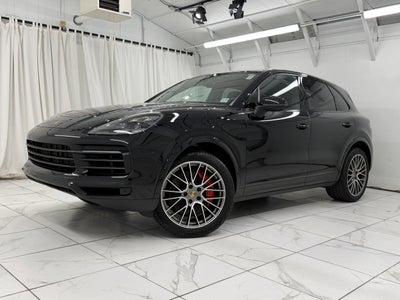 2022 Porsche Cayenne Platinum Edition