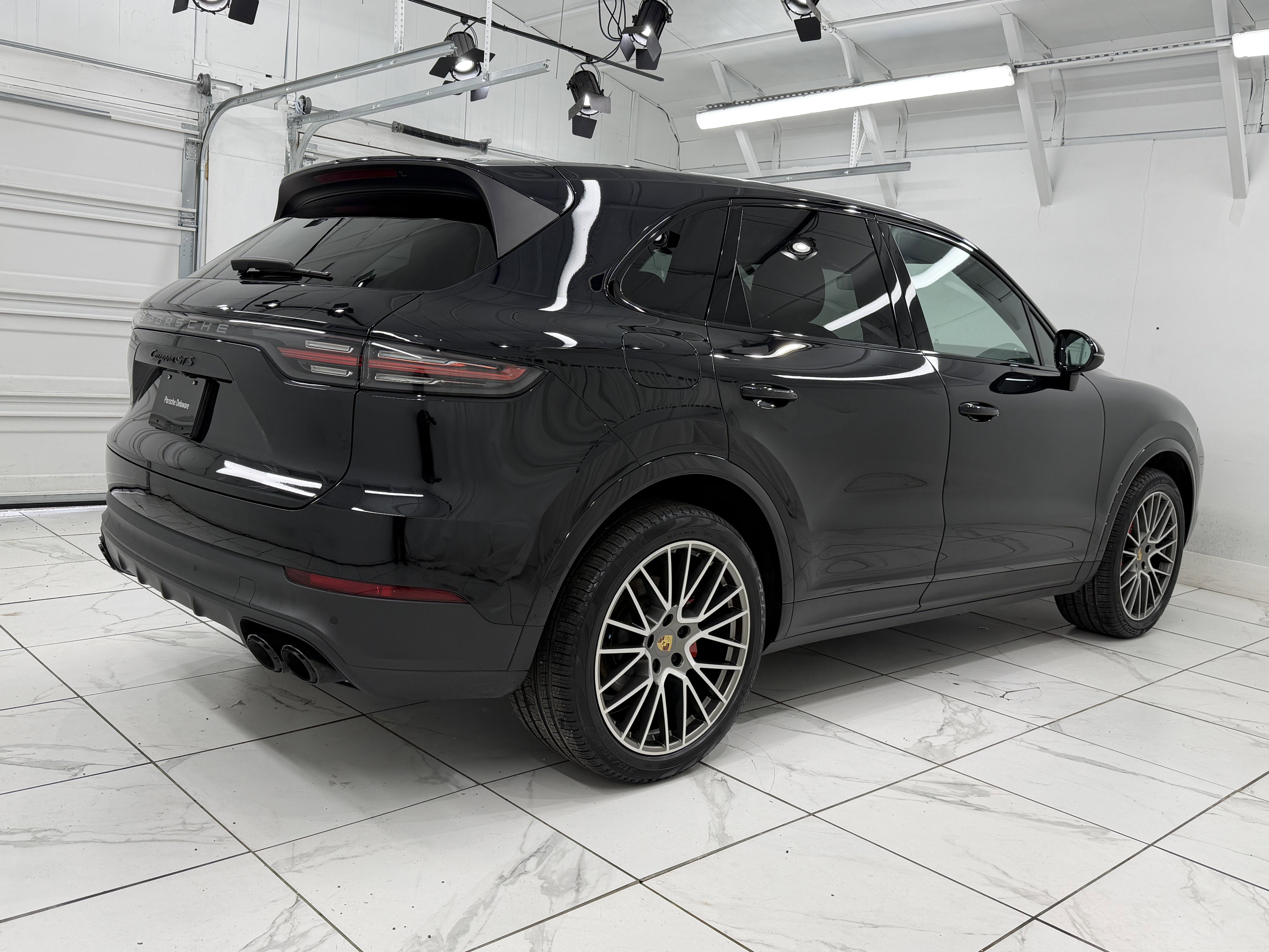 2022 Porsche Cayenne Platinum Edition