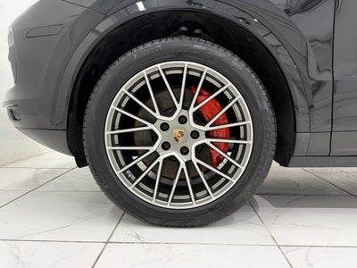 2022 Porsche Cayenne Platinum Edition