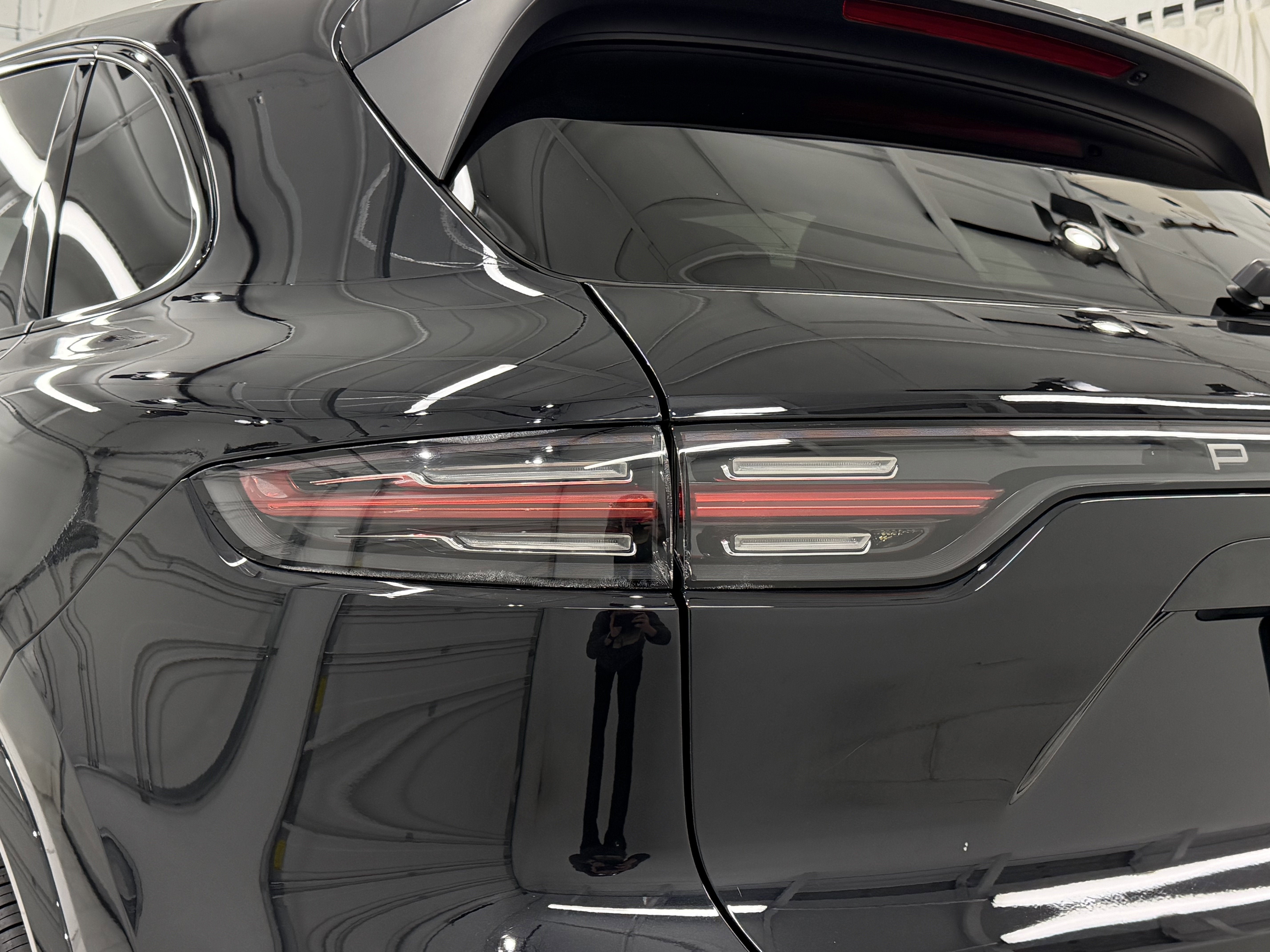 2022 Porsche Cayenne Platinum Edition