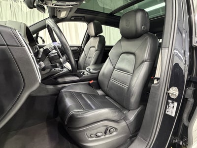 2022 Porsche Cayenne Platinum Edition