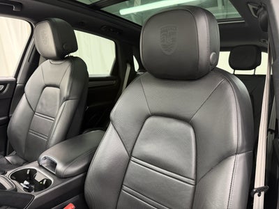 2022 Porsche Cayenne Platinum Edition
