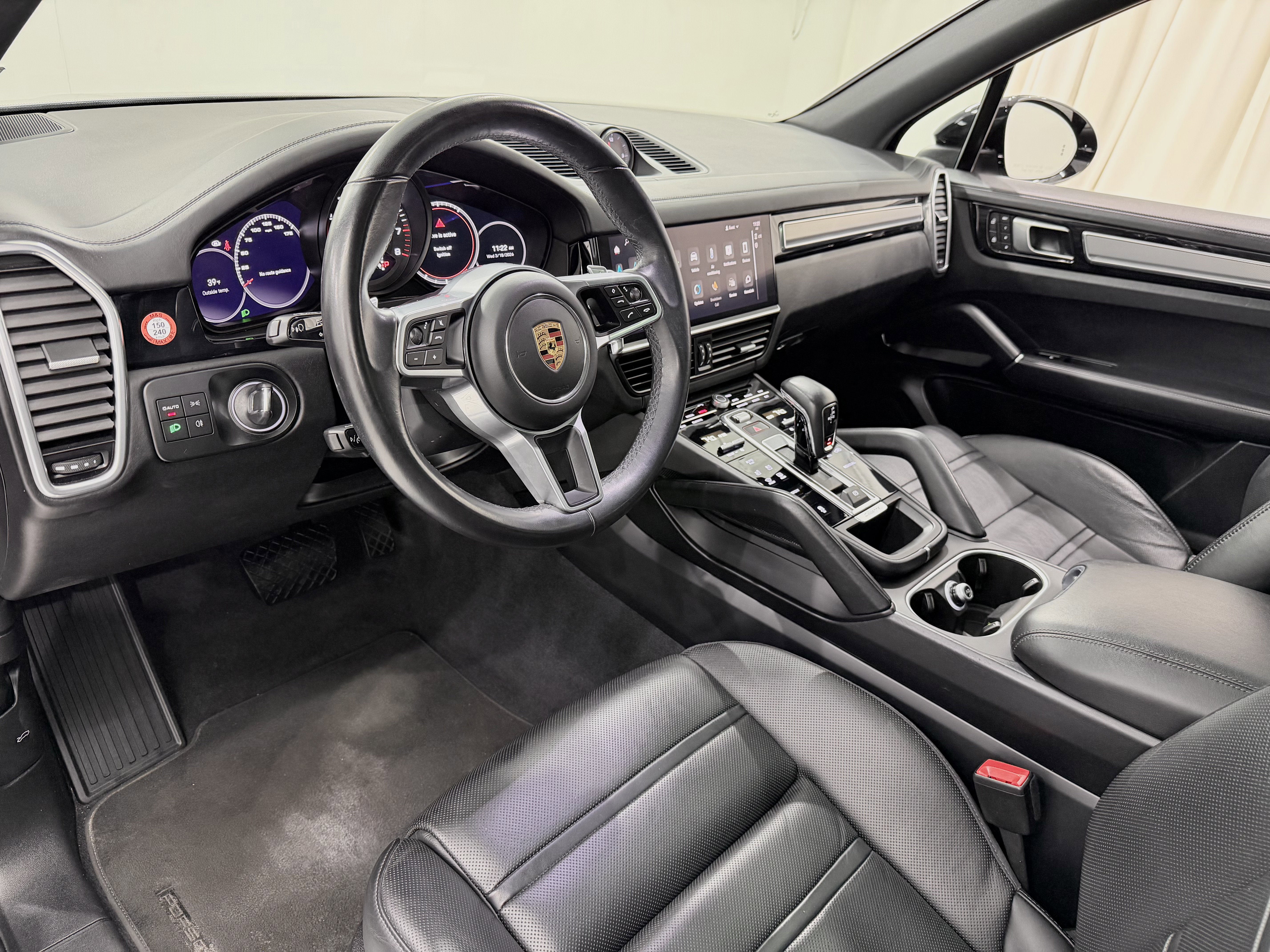 2022 Porsche Cayenne Platinum Edition