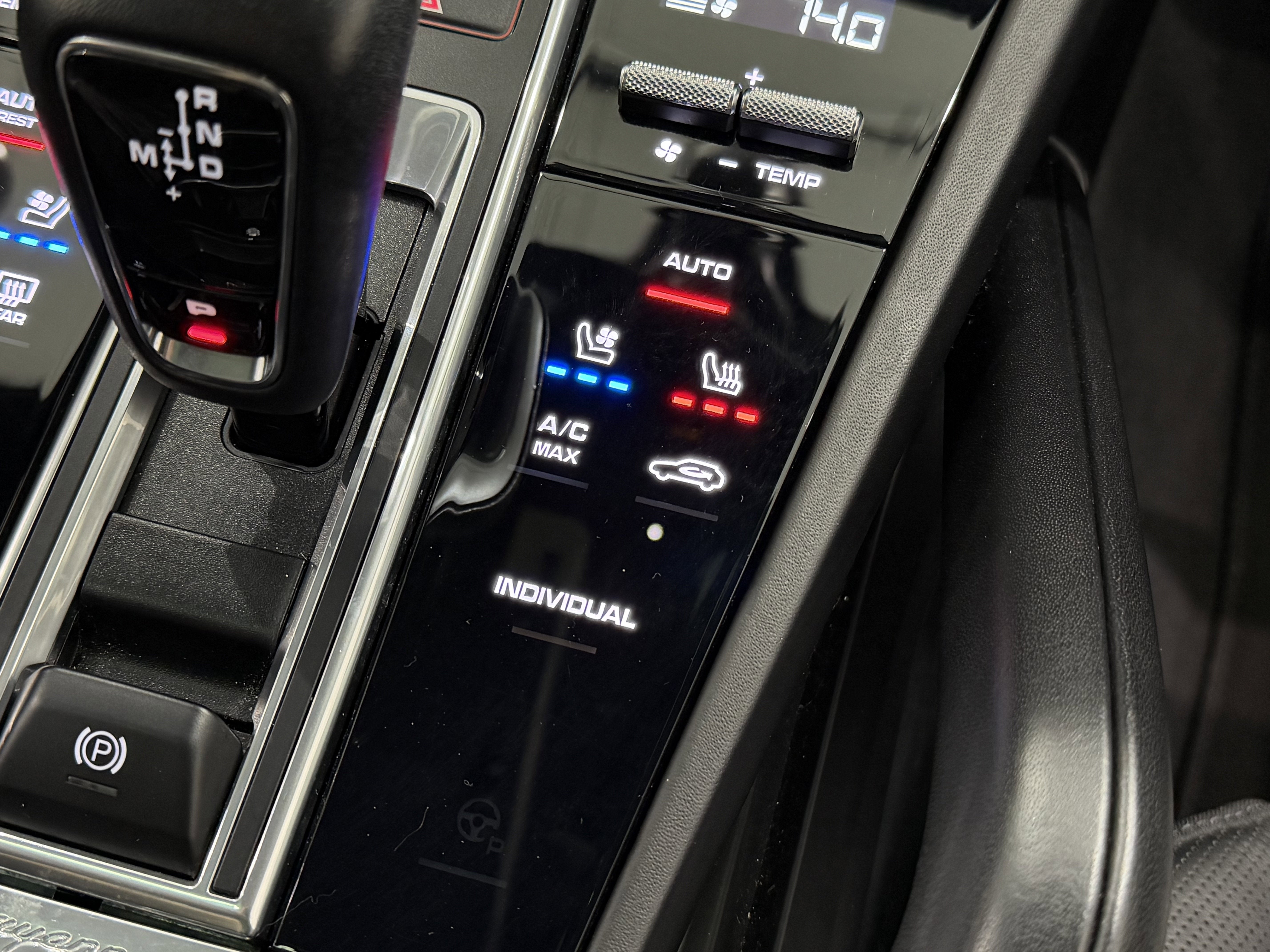 2022 Porsche Cayenne Platinum Edition