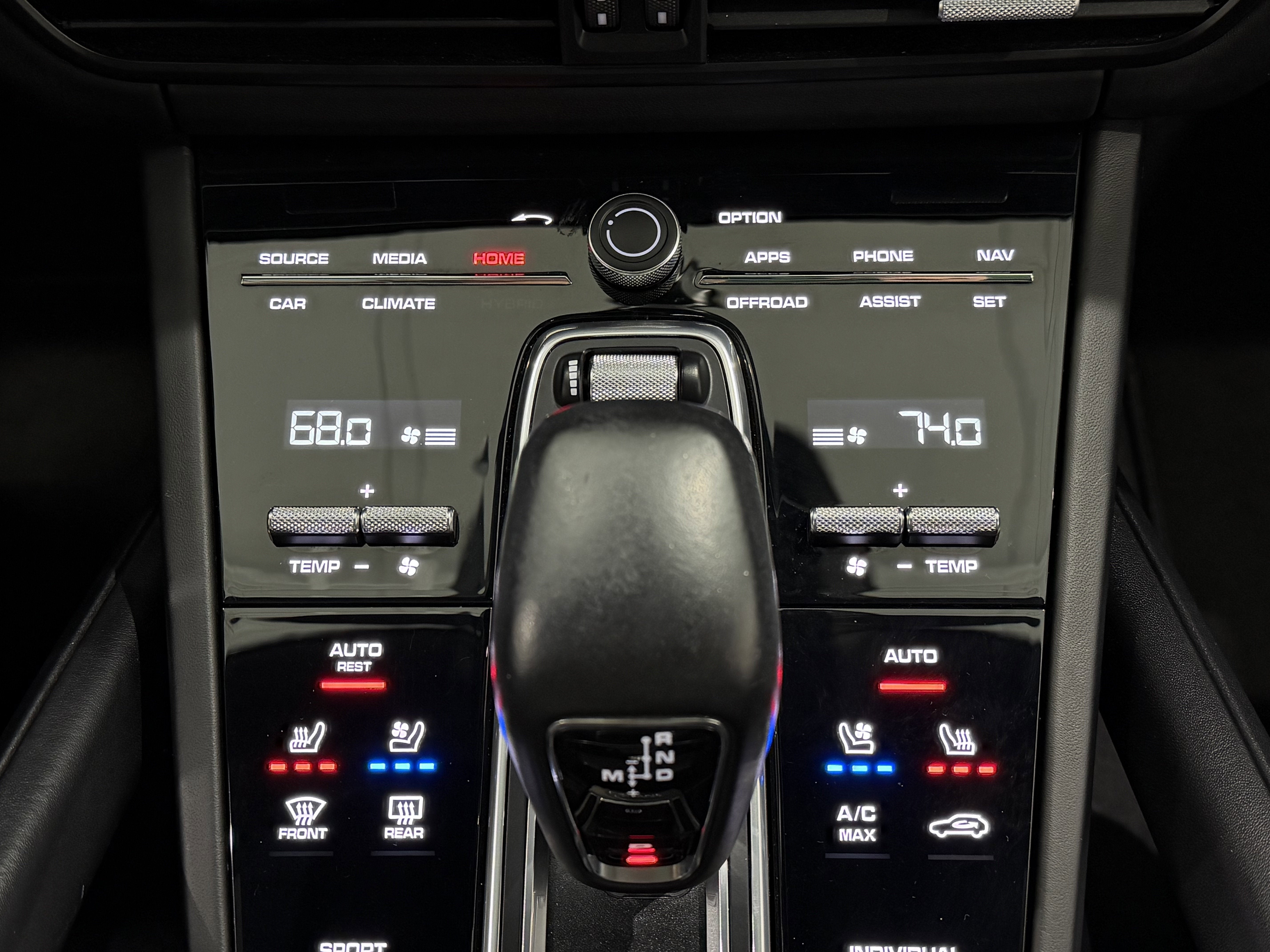 2022 Porsche Cayenne Platinum Edition