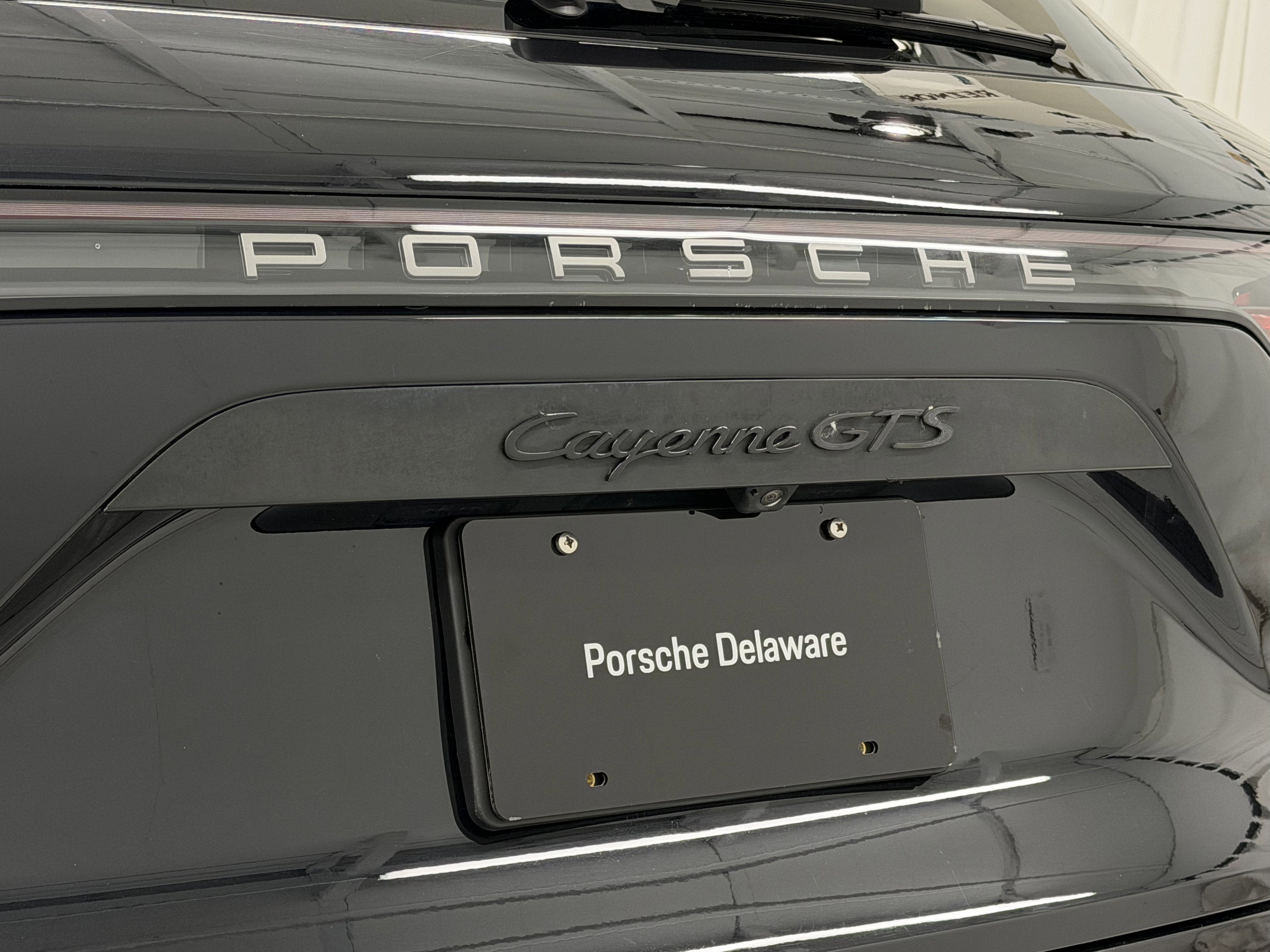 2022 Porsche Cayenne Platinum Edition