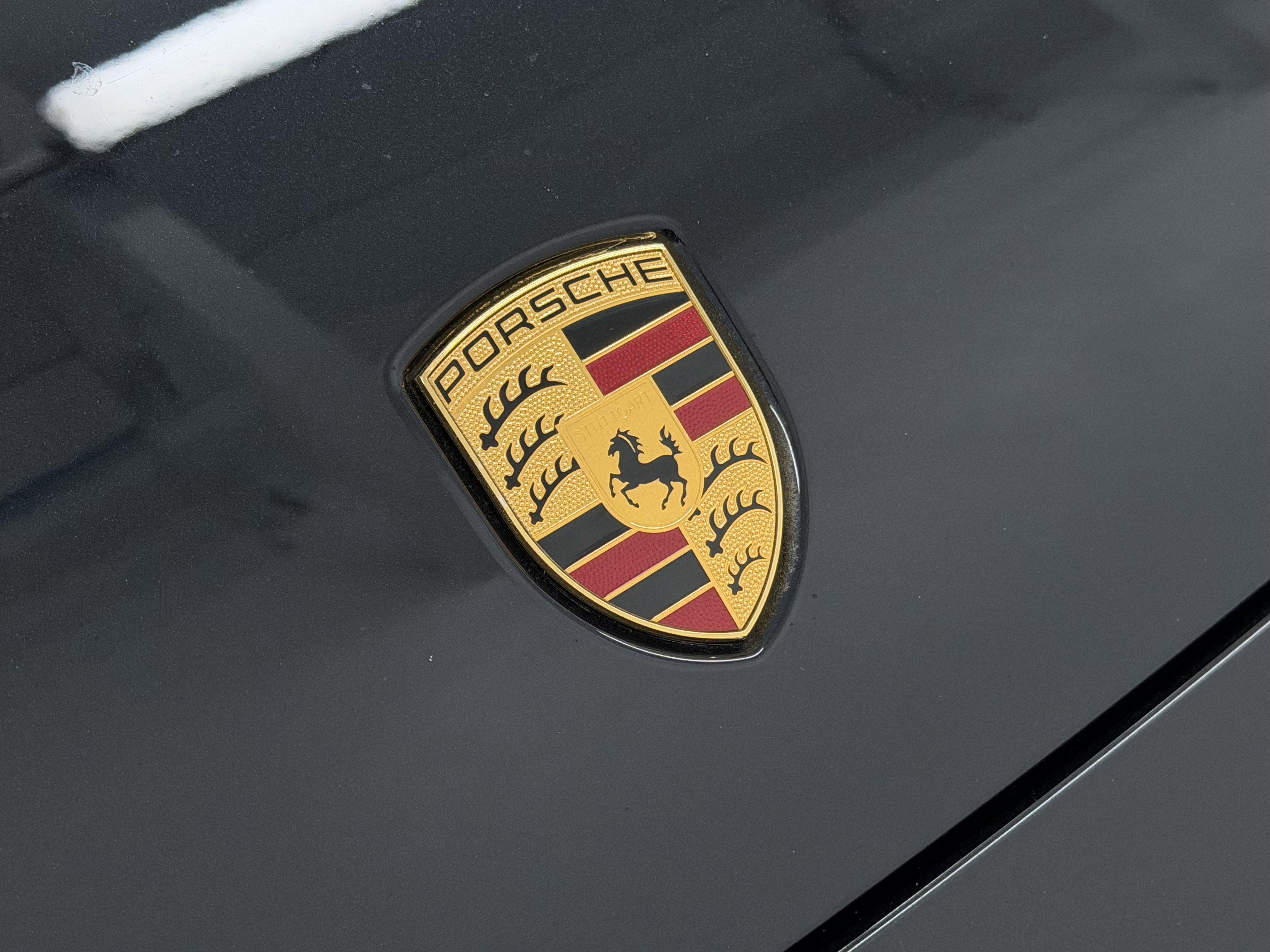 2022 Porsche Cayenne Platinum Edition