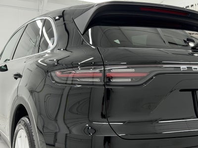 2023 Porsche Cayenne Base