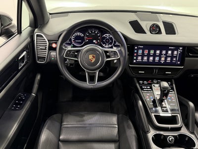 2023 Porsche Cayenne Base