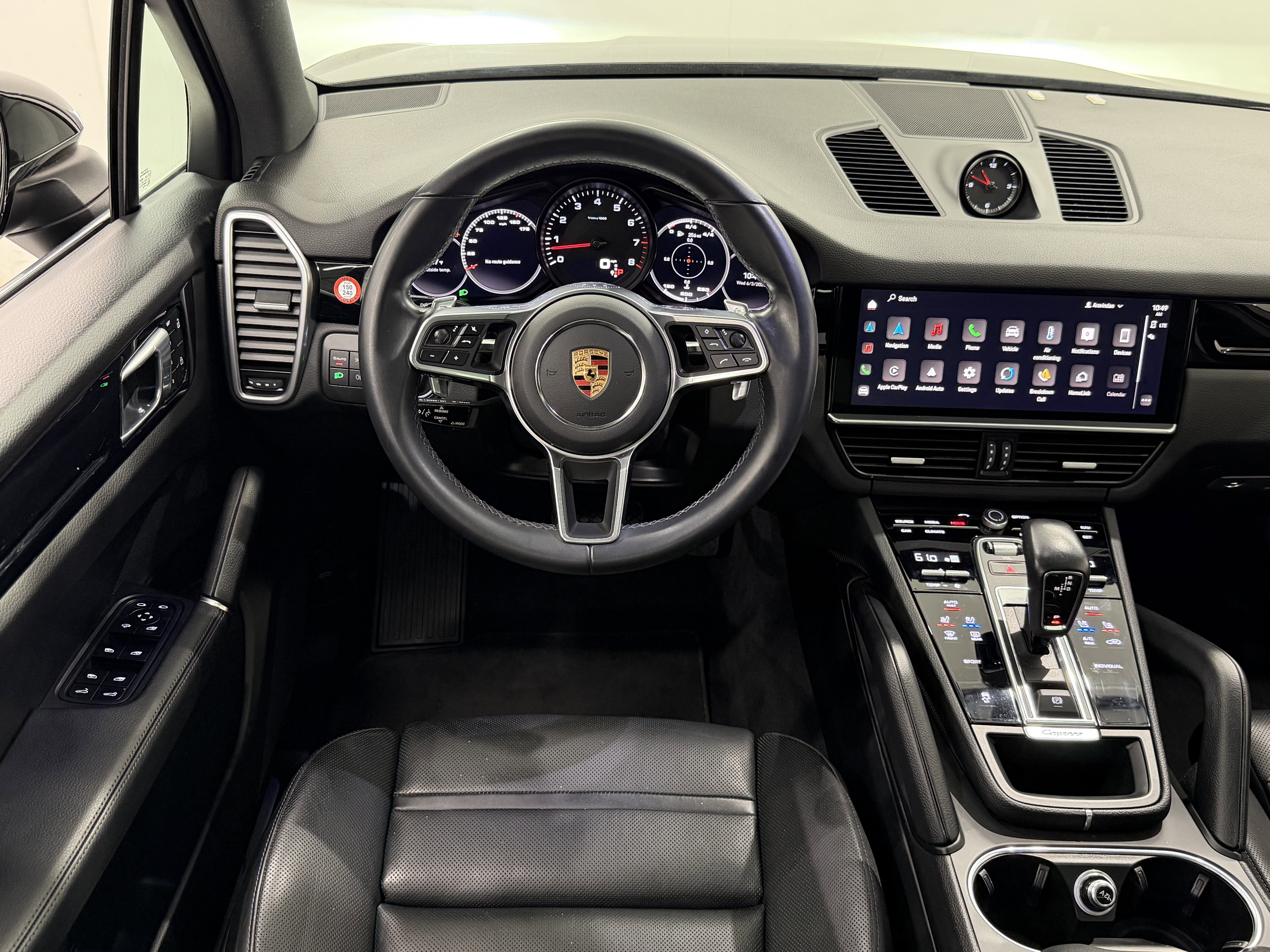 2023 Porsche Cayenne Base