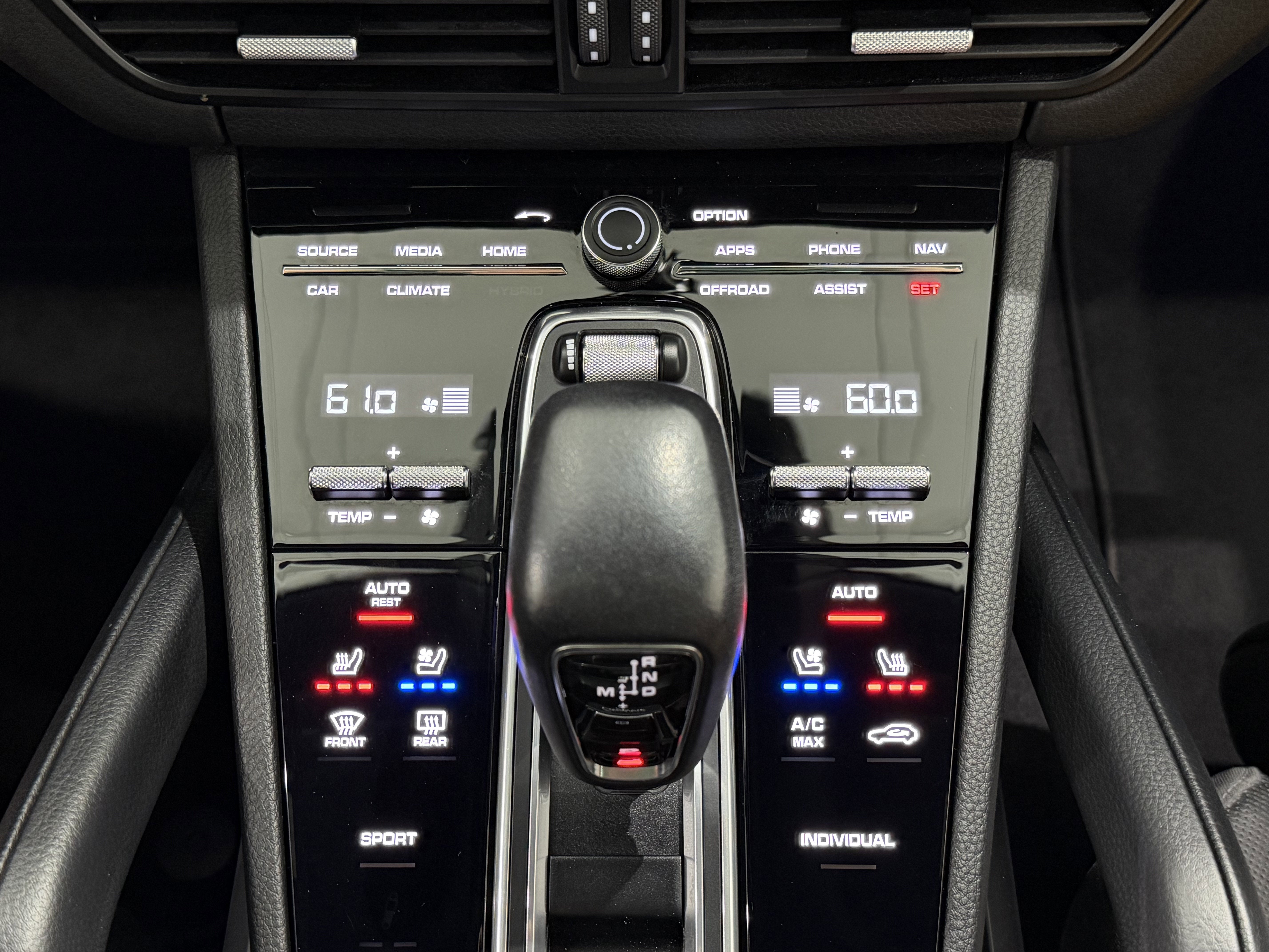 2023 Porsche Cayenne Base
