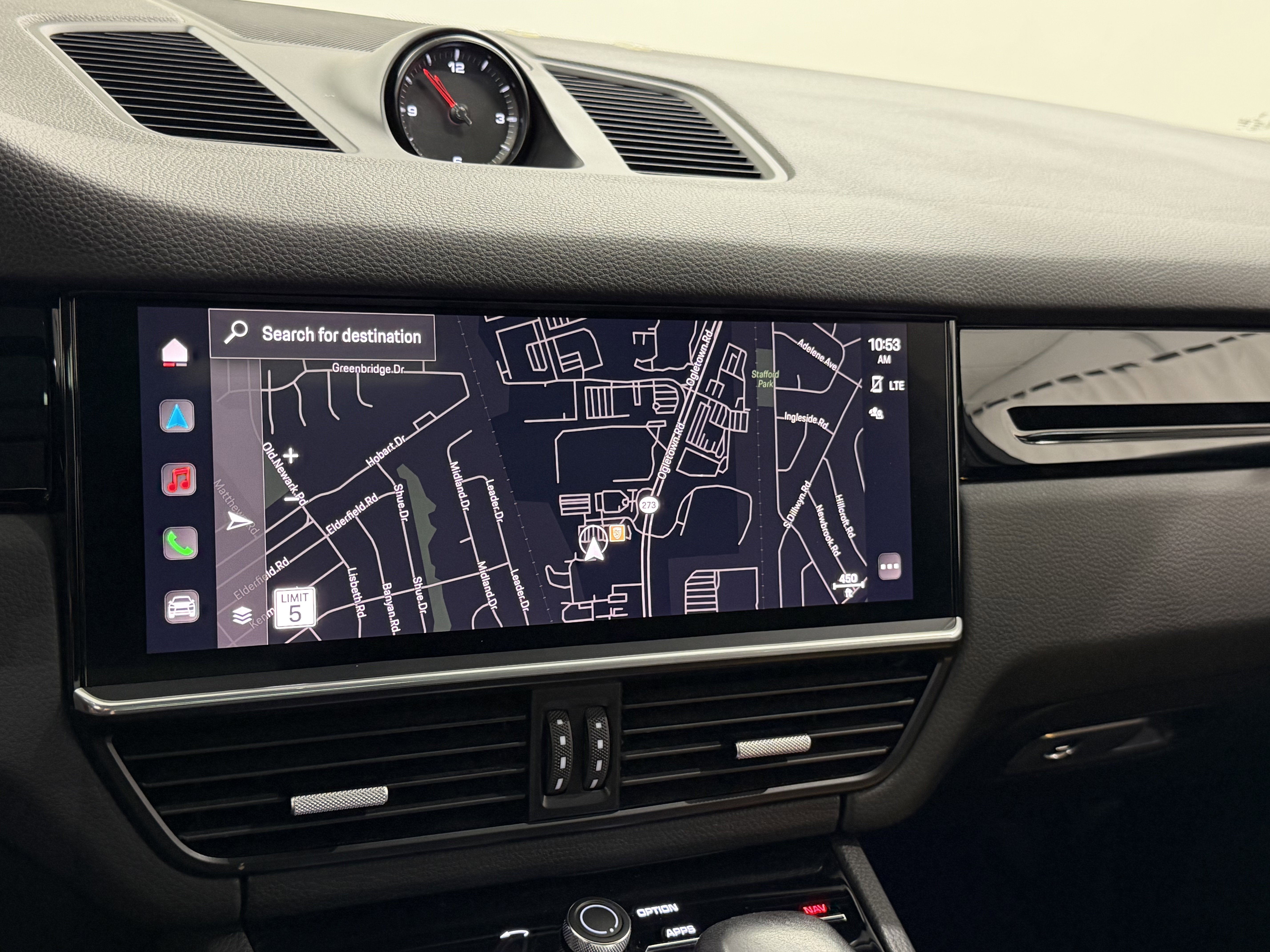 2023 Porsche Cayenne Base