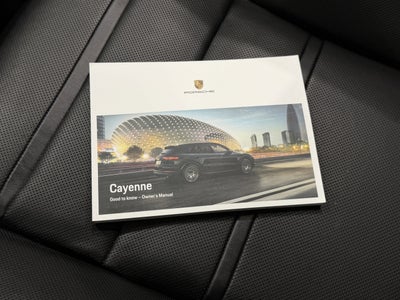 2023 Porsche Cayenne Base