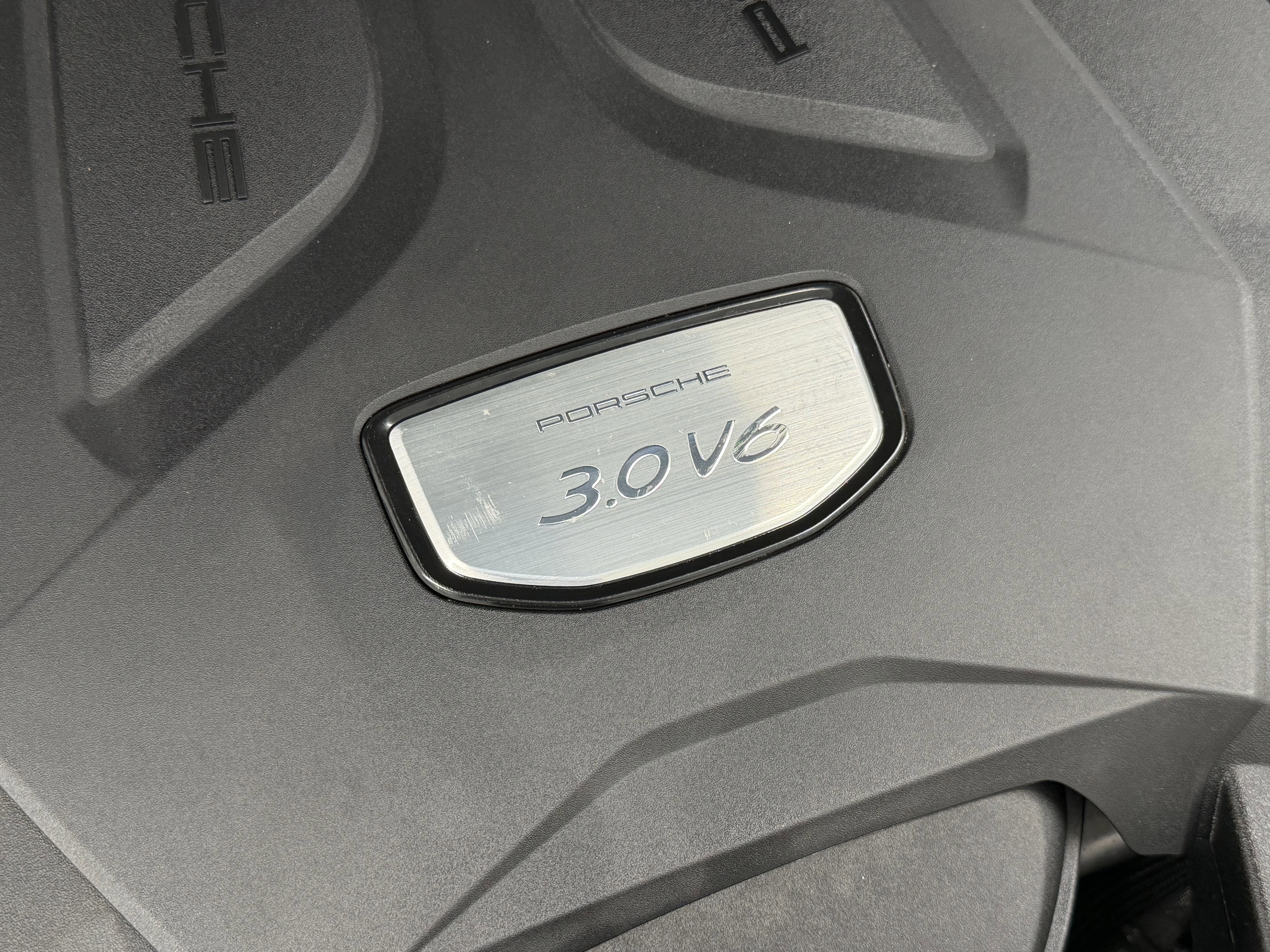 2023 Porsche Cayenne Base