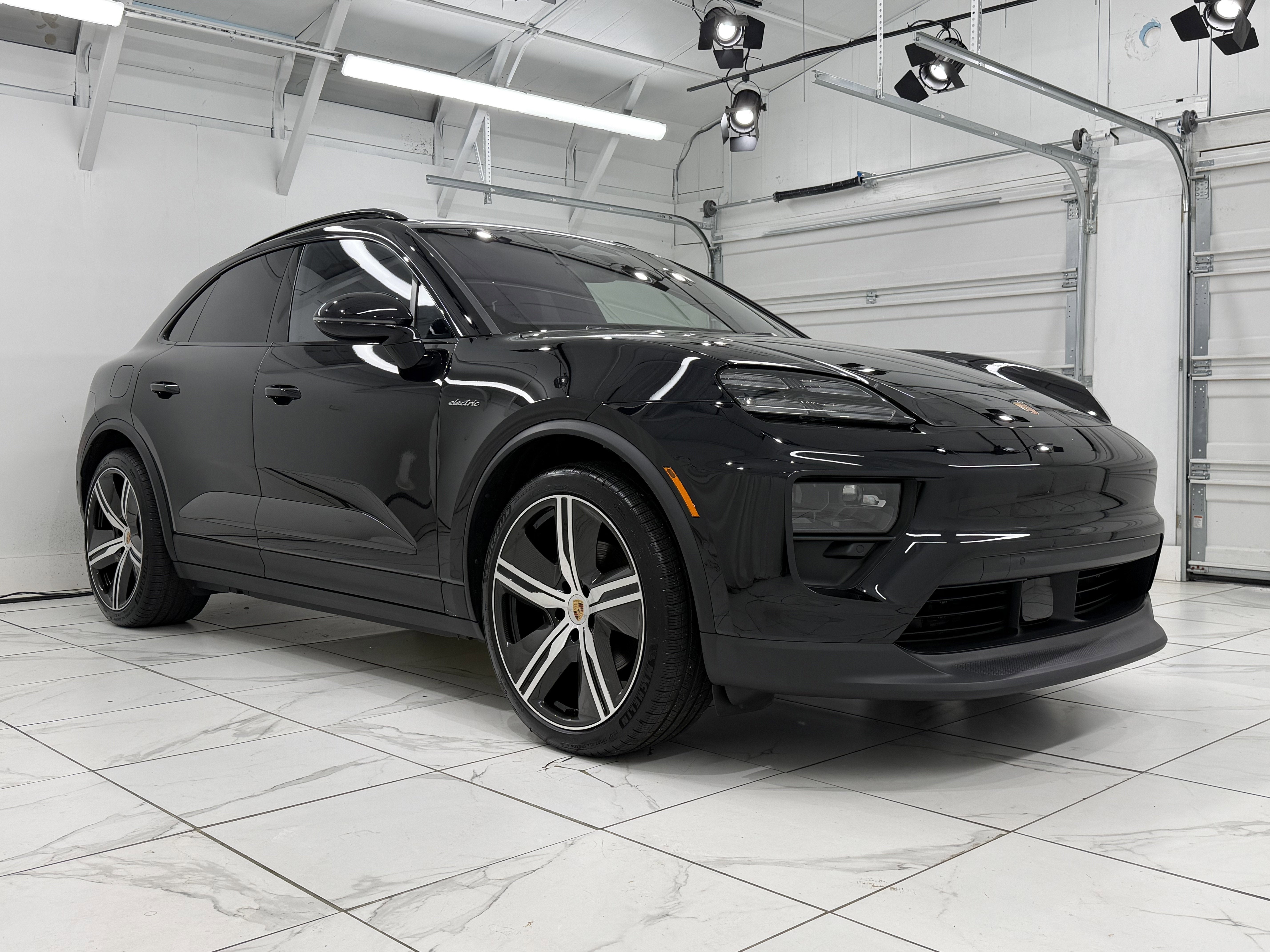 2025 Porsche Macan Electric 4