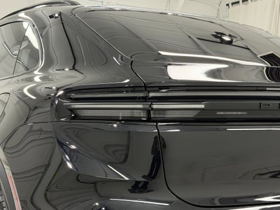 2025 Porsche Macan Electric 4