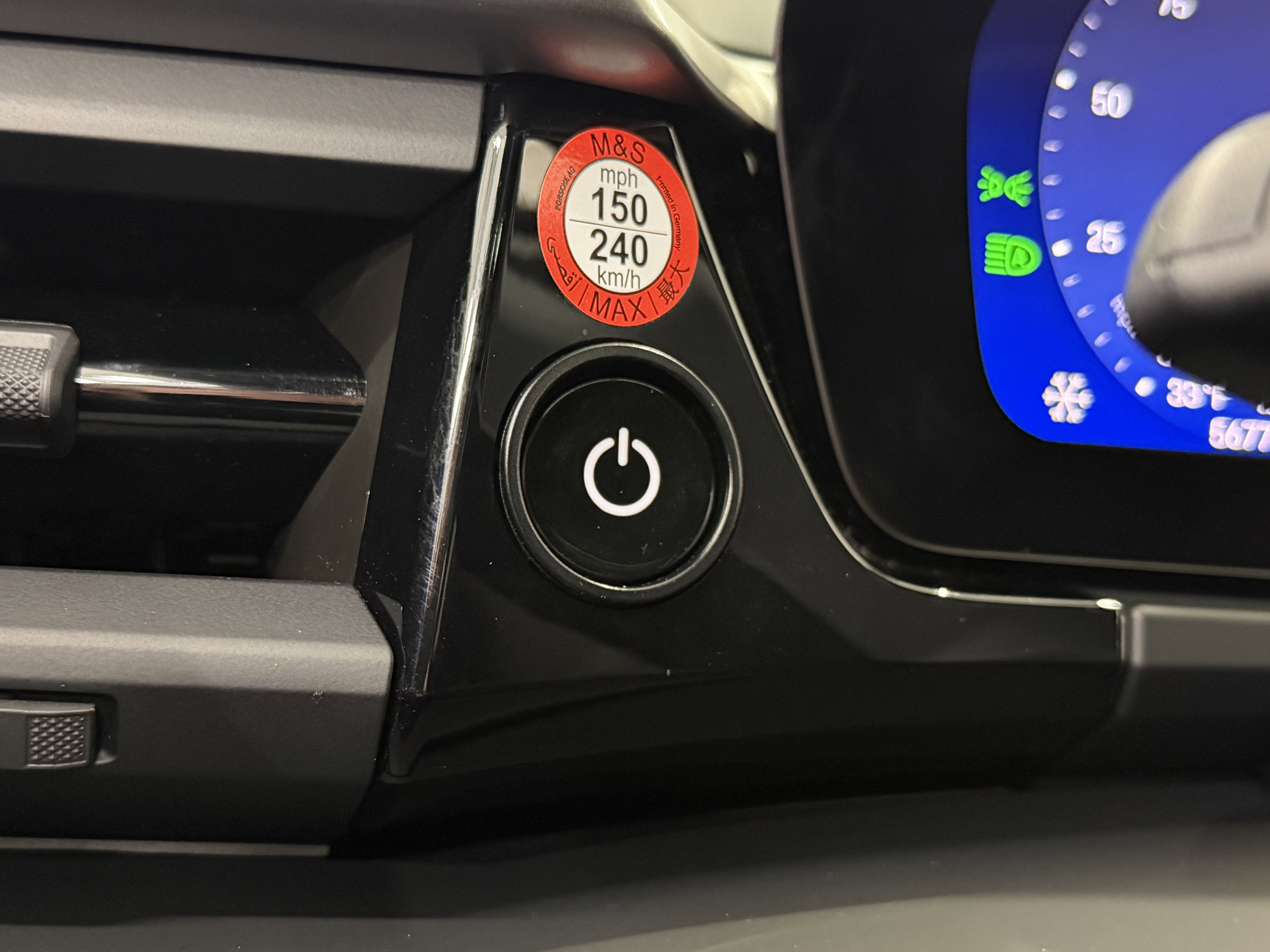 2025 Porsche Macan Electric 4