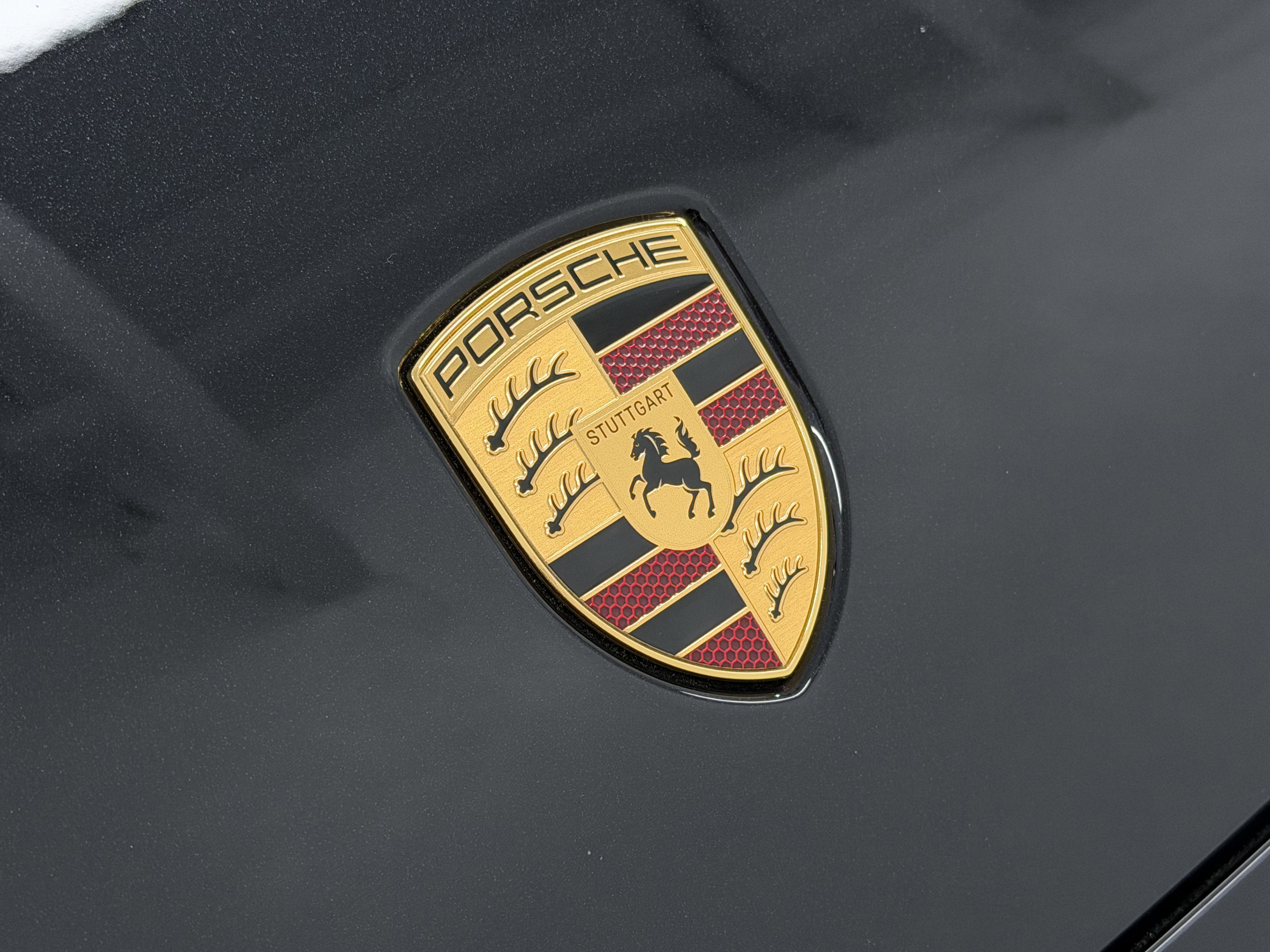 2025 Porsche Macan Electric 4