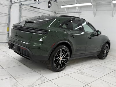 2025 Porsche Macan Electric 4