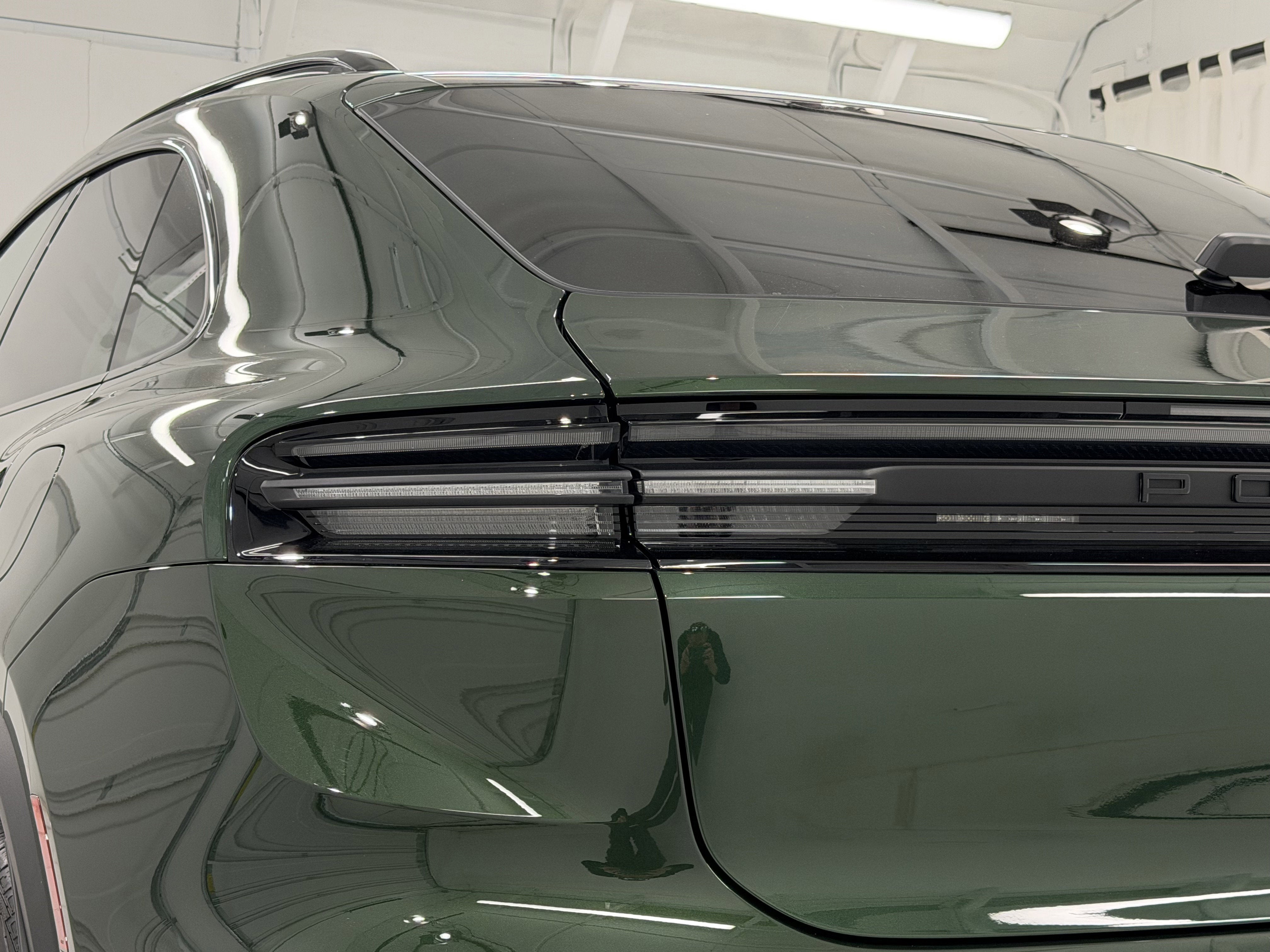 2025 Porsche Macan Electric 4
