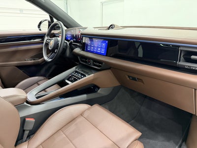 2025 Porsche Macan Electric 4