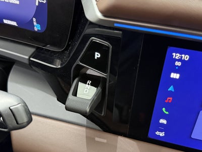 2025 Porsche Macan Electric 4