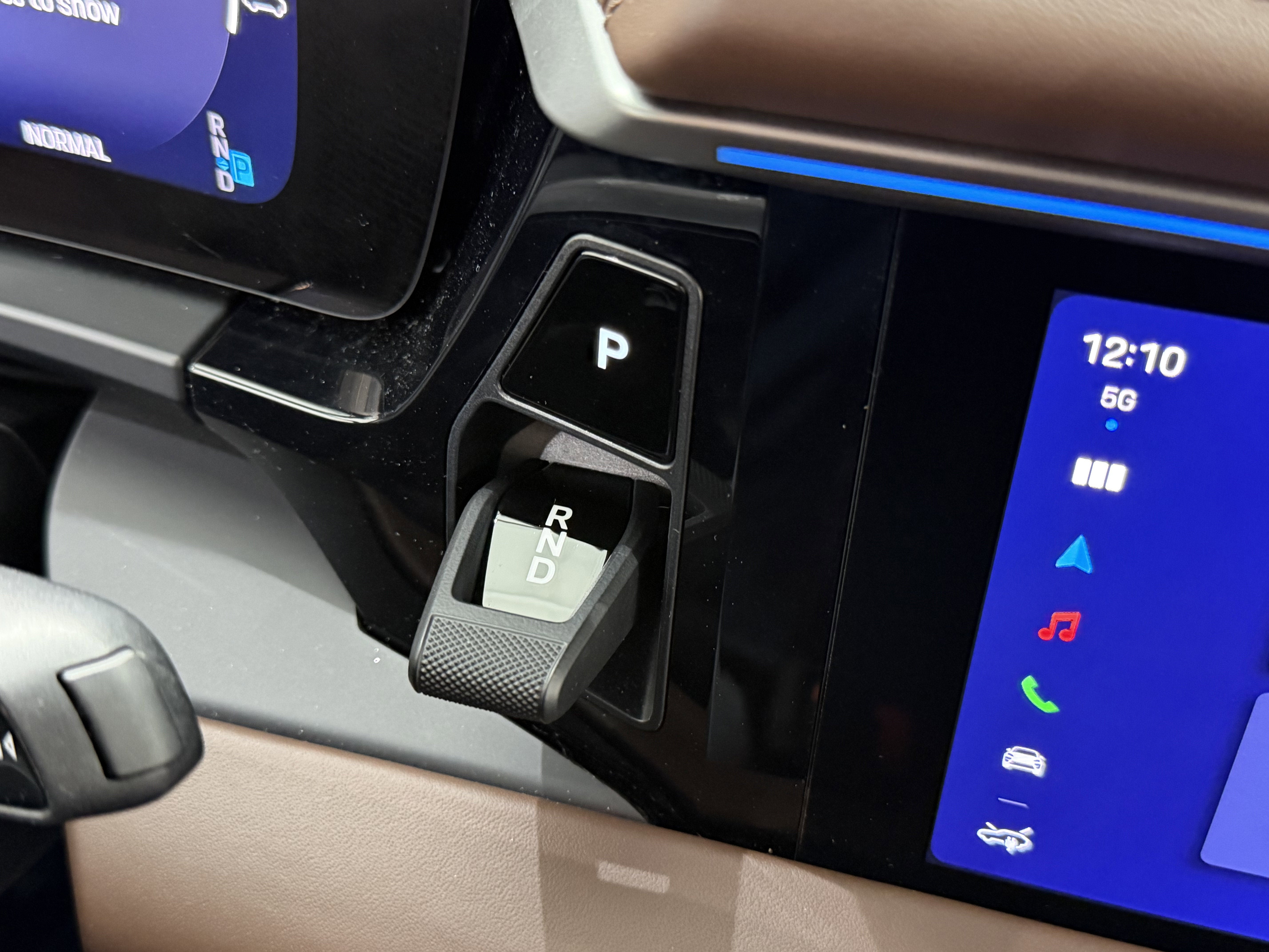 2025 Porsche Macan Electric 4