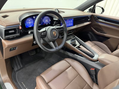 2025 Porsche Macan Electric 4