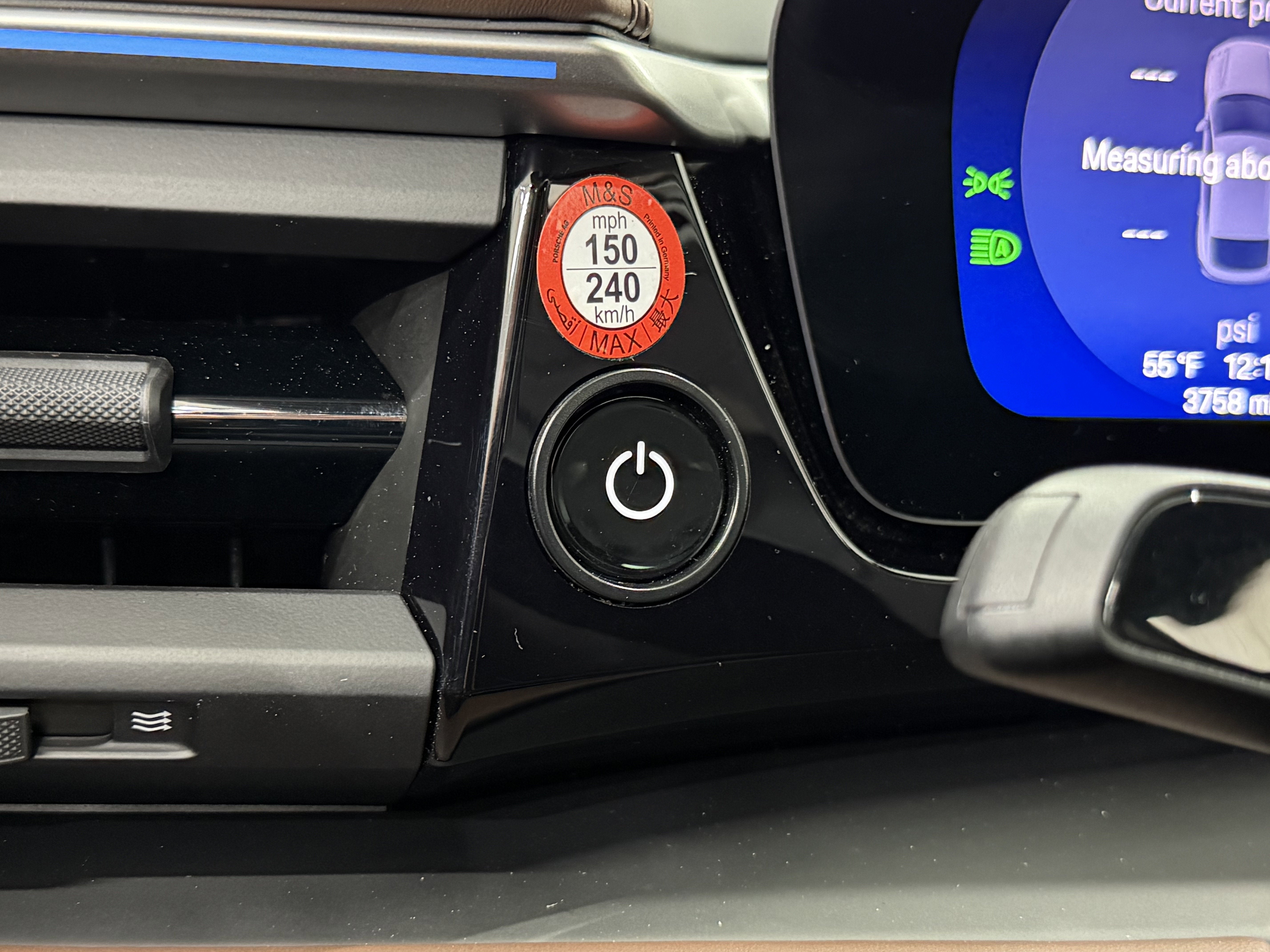 2025 Porsche Macan Electric 4