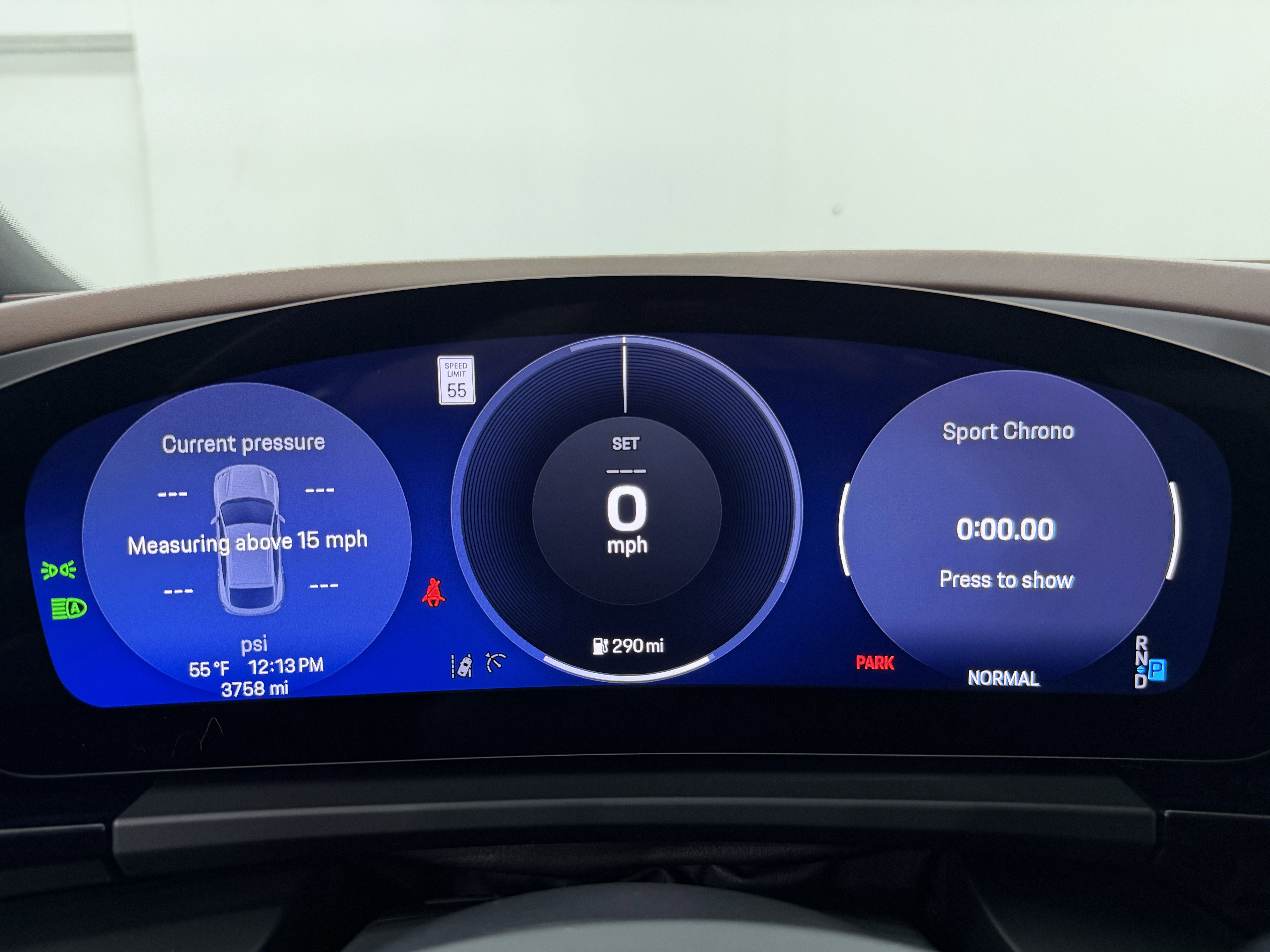 2025 Porsche Macan Electric 4