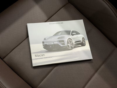 2025 Porsche Macan Electric 4