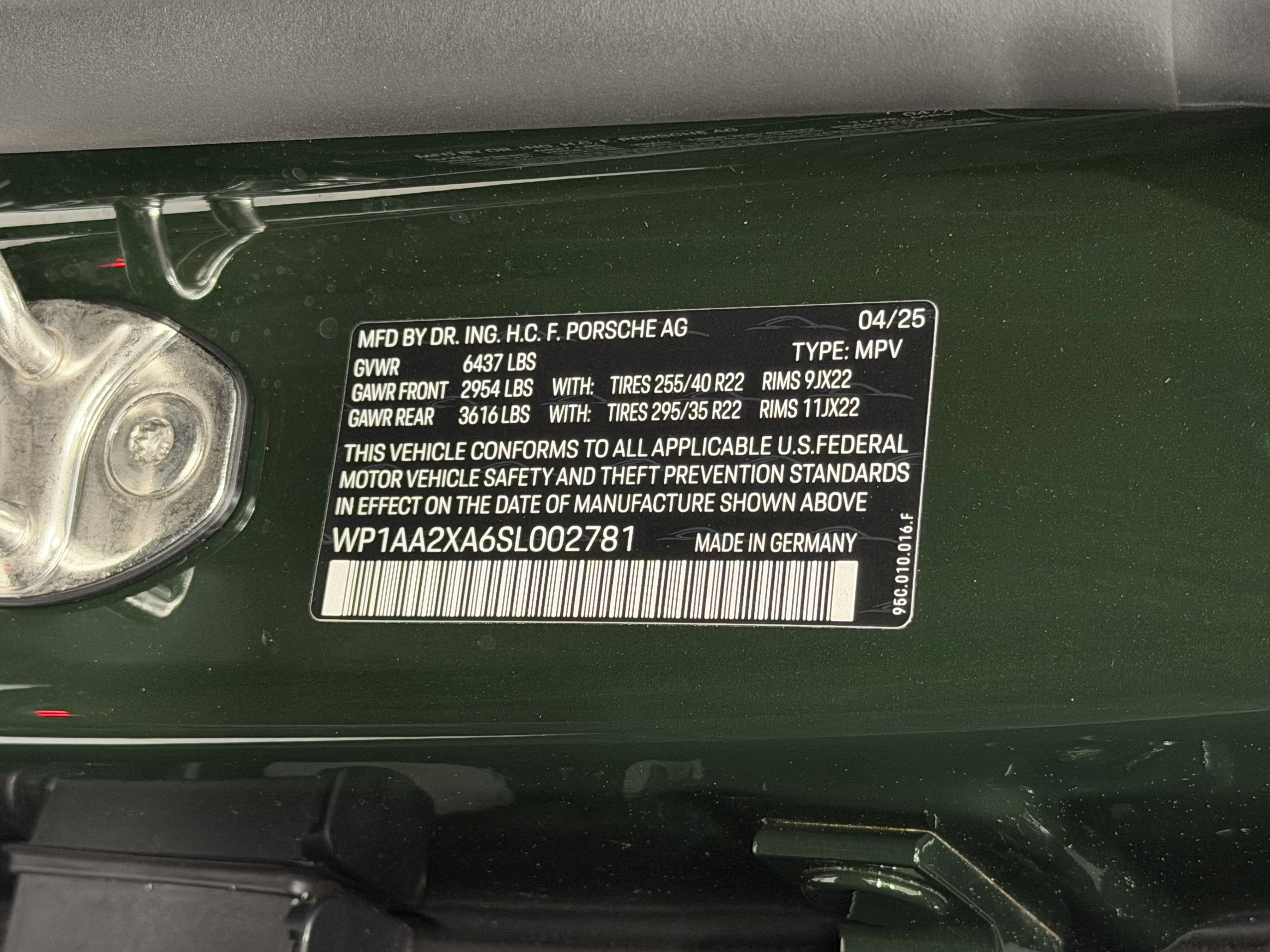 2025 Porsche Macan Electric 4