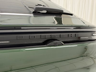 2025 Porsche Macan Electric 4