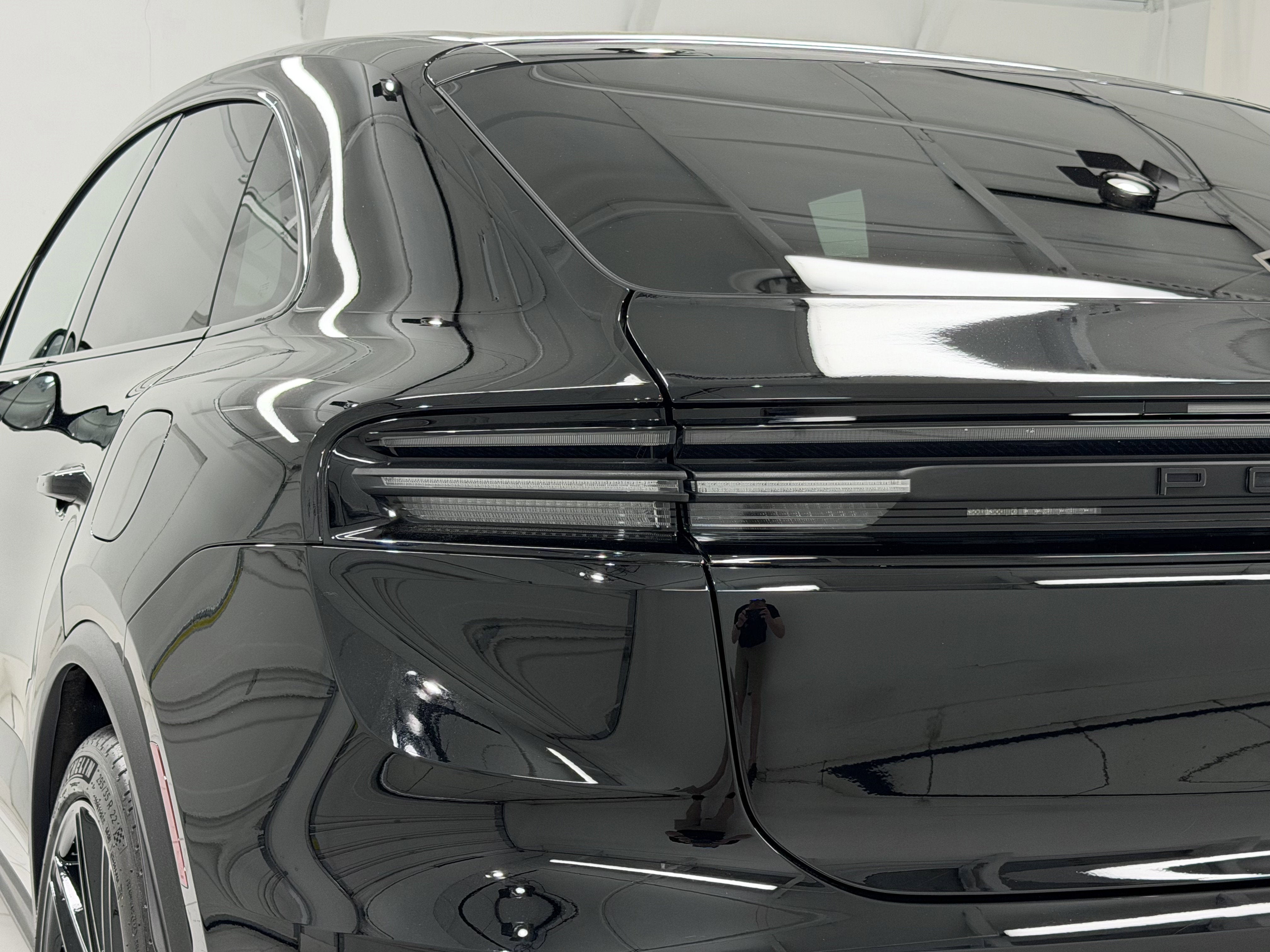 2025 Porsche Macan Electric 4S