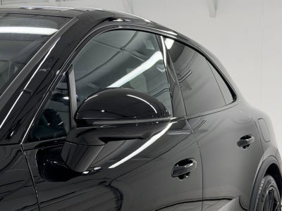 2025 Porsche Macan Electric 4S
