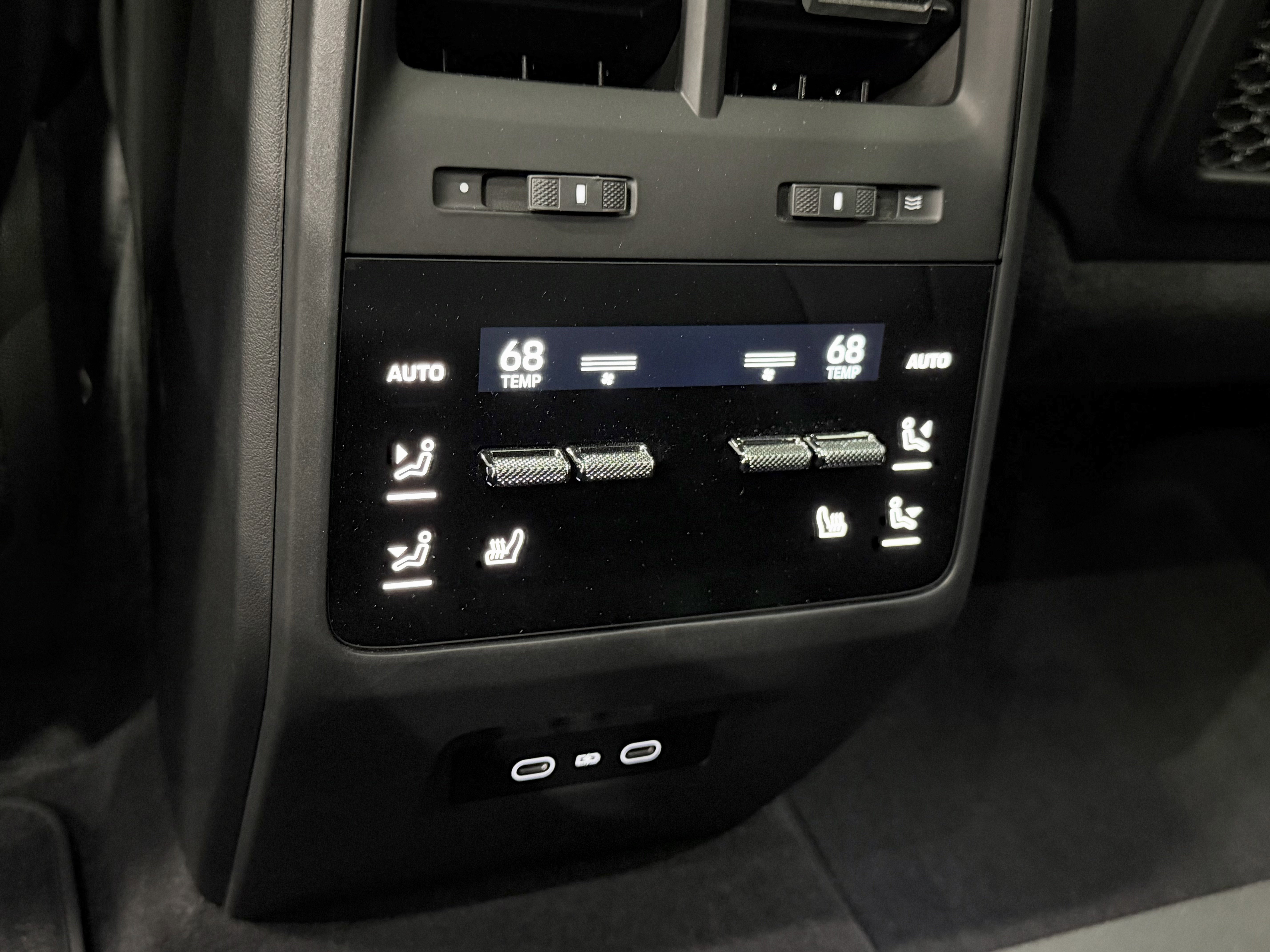 2025 Porsche Macan Electric 4S