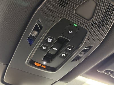 2025 Porsche Macan Electric 4S