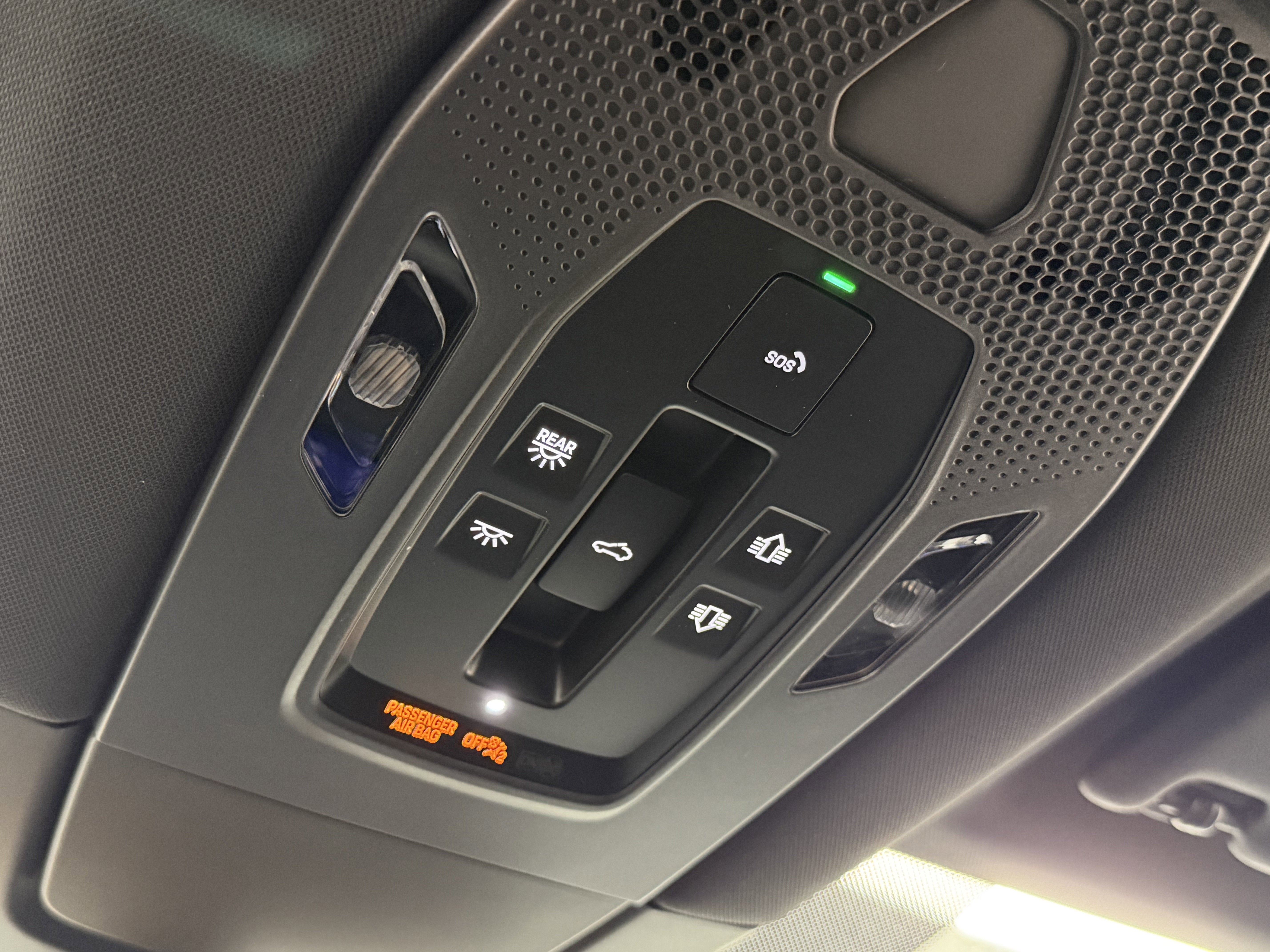 2025 Porsche Macan Electric 4S